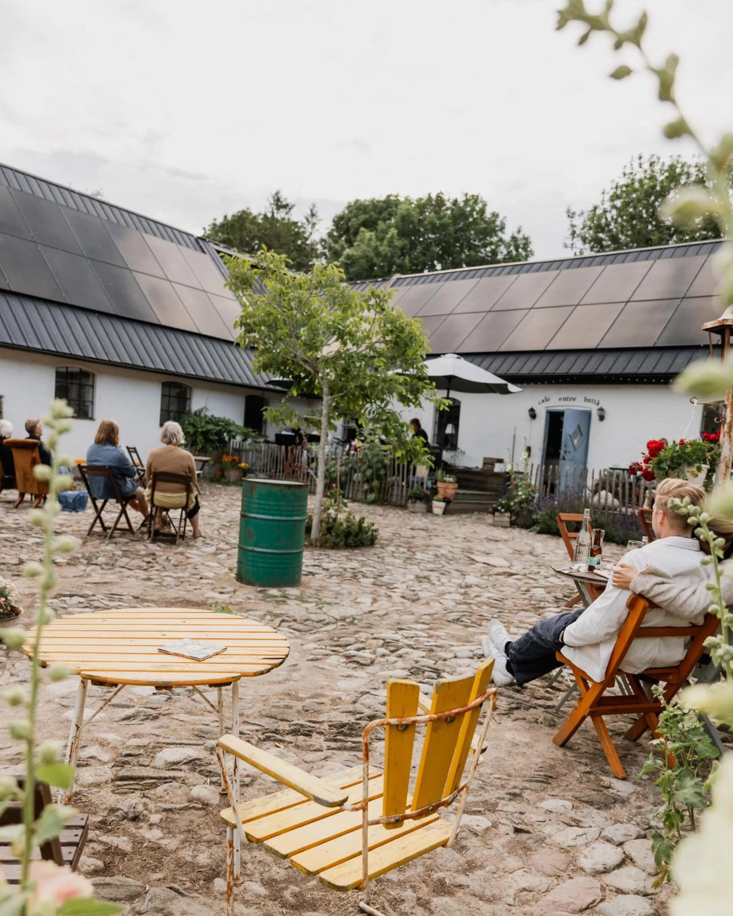 Restaurant/places to eat in Sköllengården