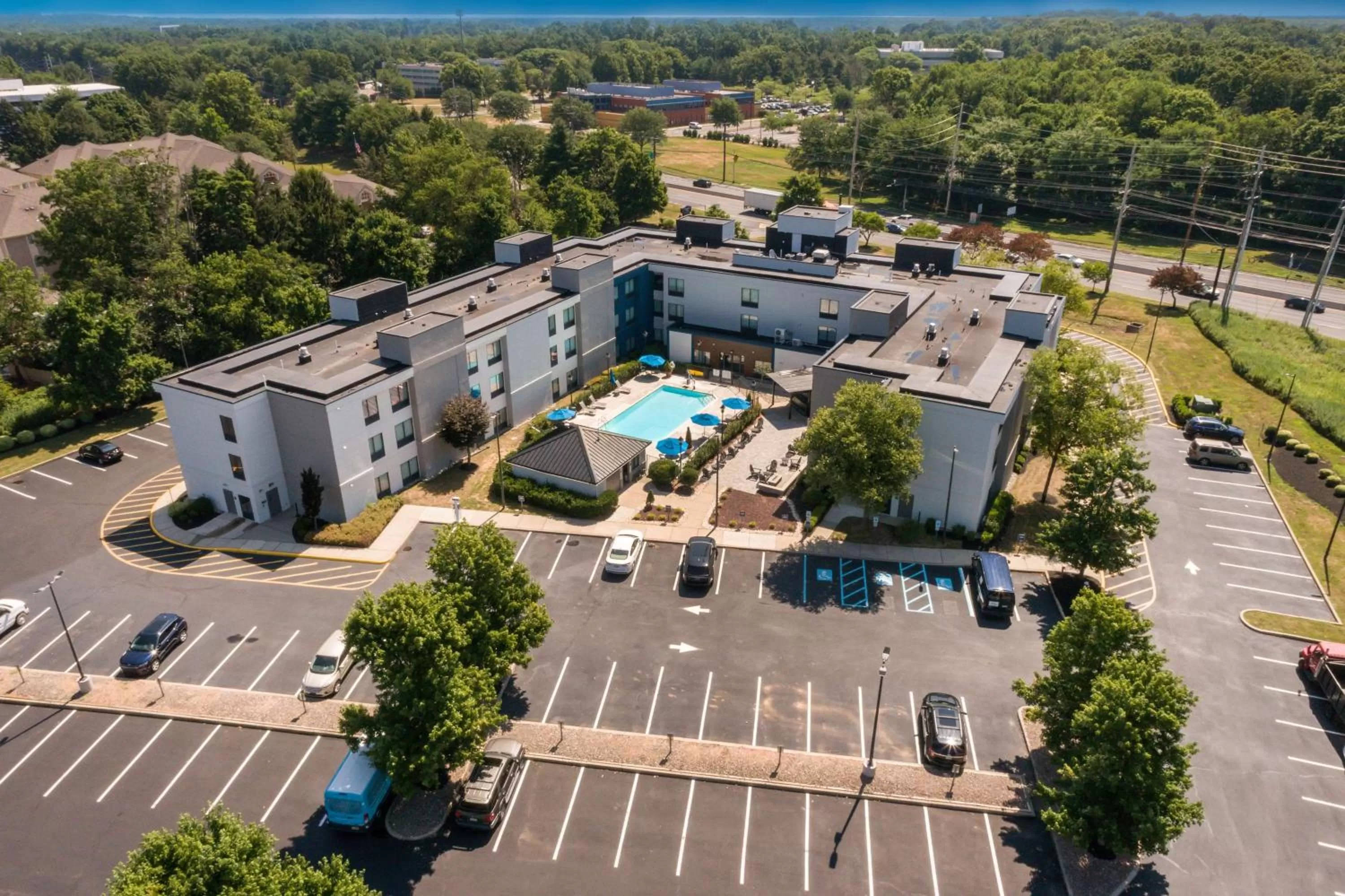 Property building in Hampton Inn Princeton