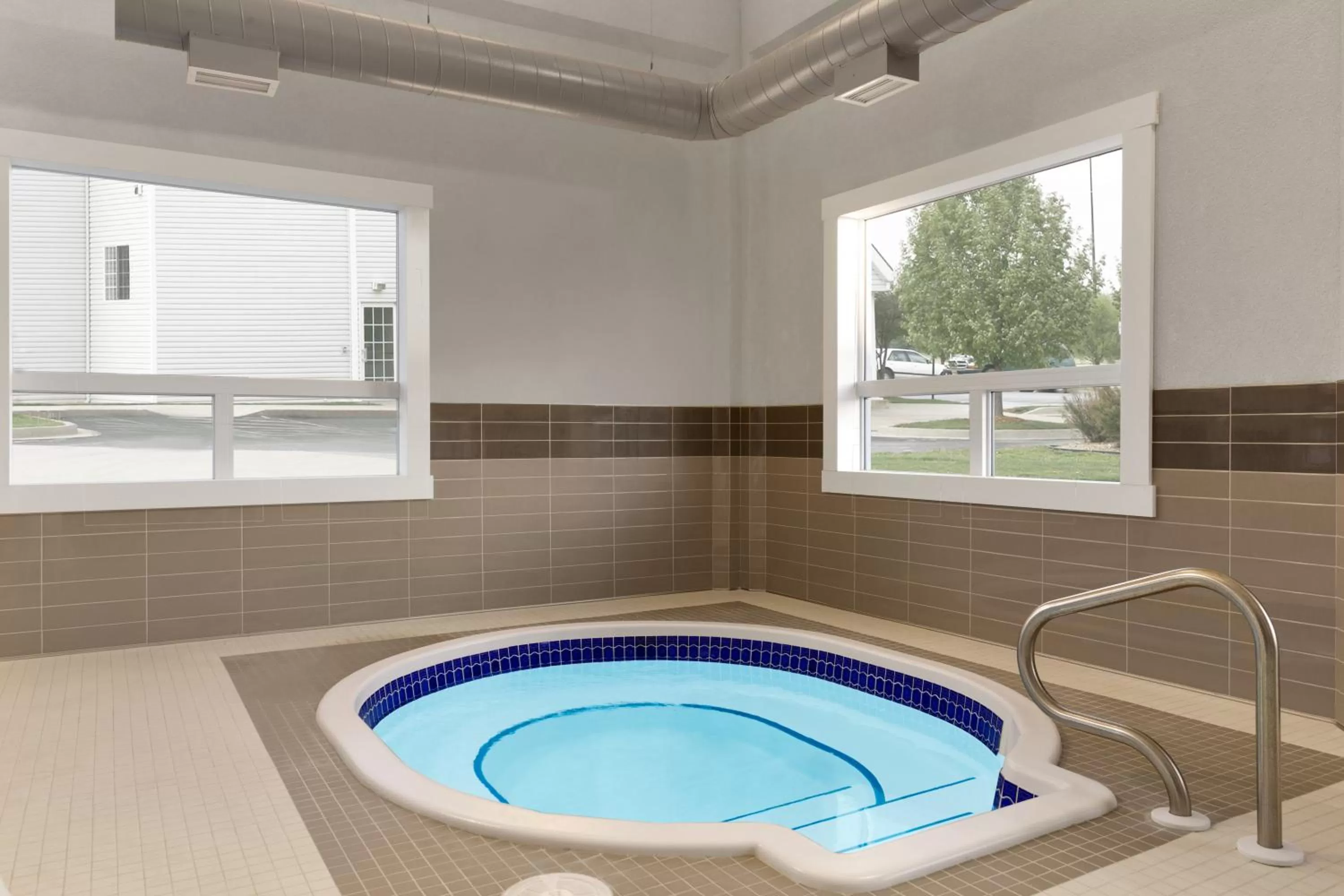 Hot Tub in Days Inn & Suites by Wyndham Warman