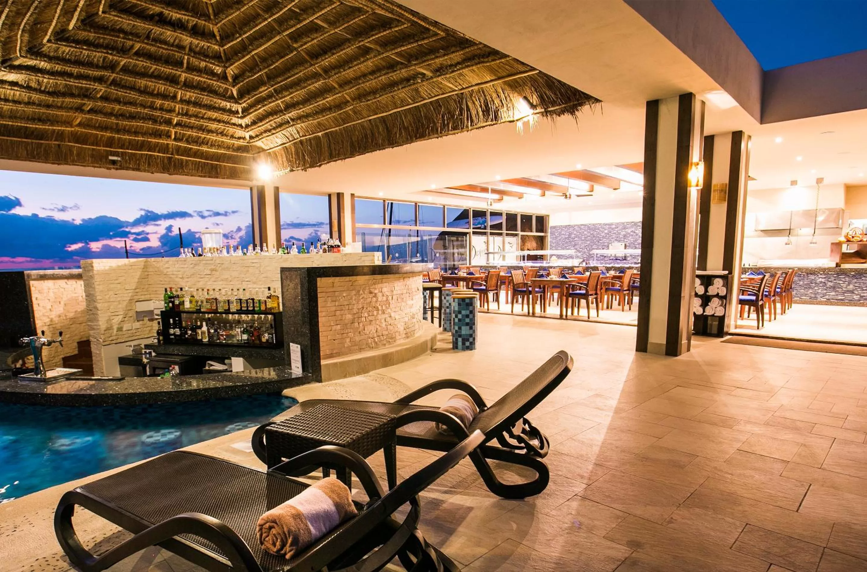 Lounge or bar in Desire Riviera Maya Resort All Inclusive - Couples Only