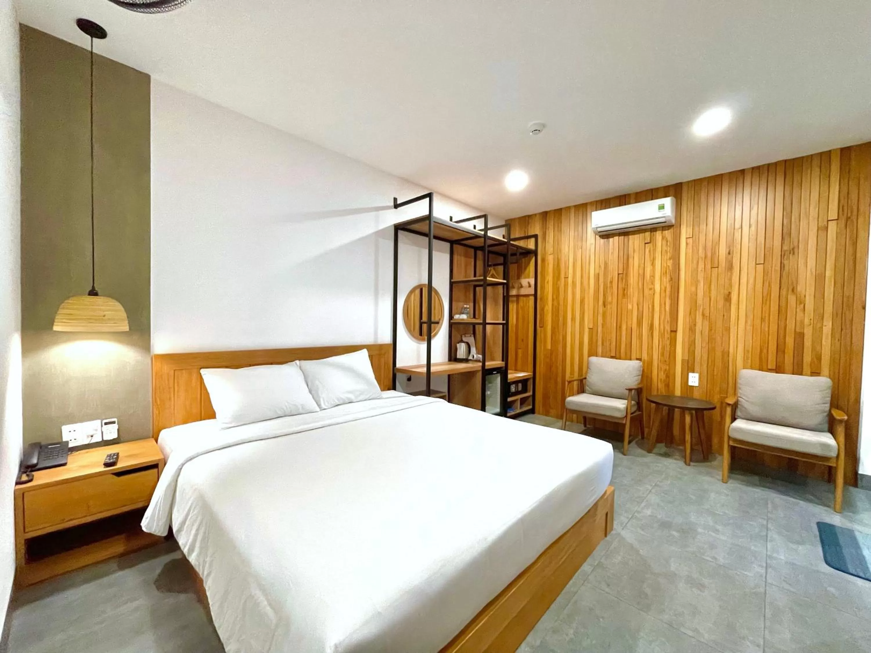 Bedroom, Bed in Coast House Boutique Hotel