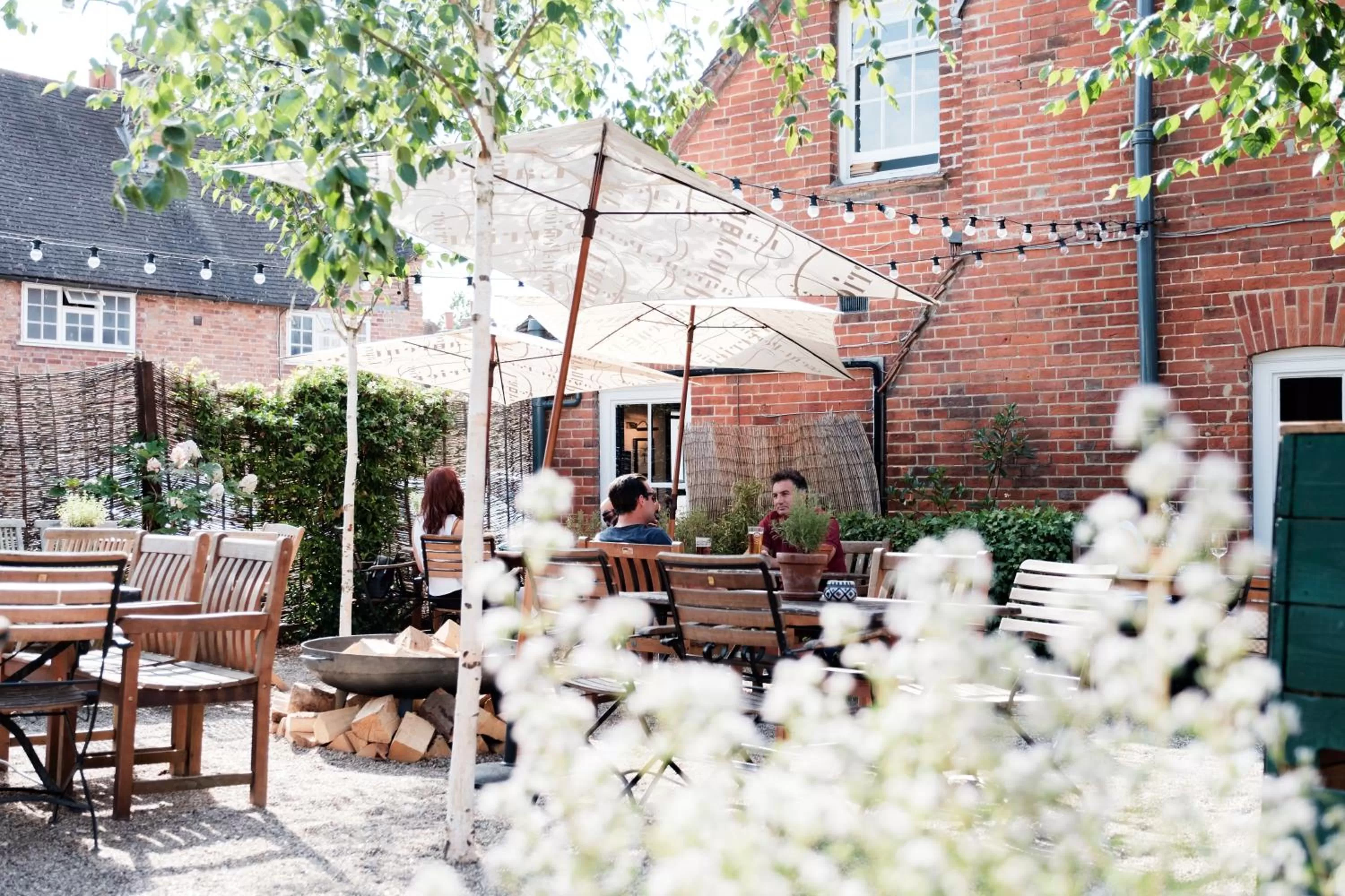 Balcony/Terrace in Bel and The Dragon-Kingsclere