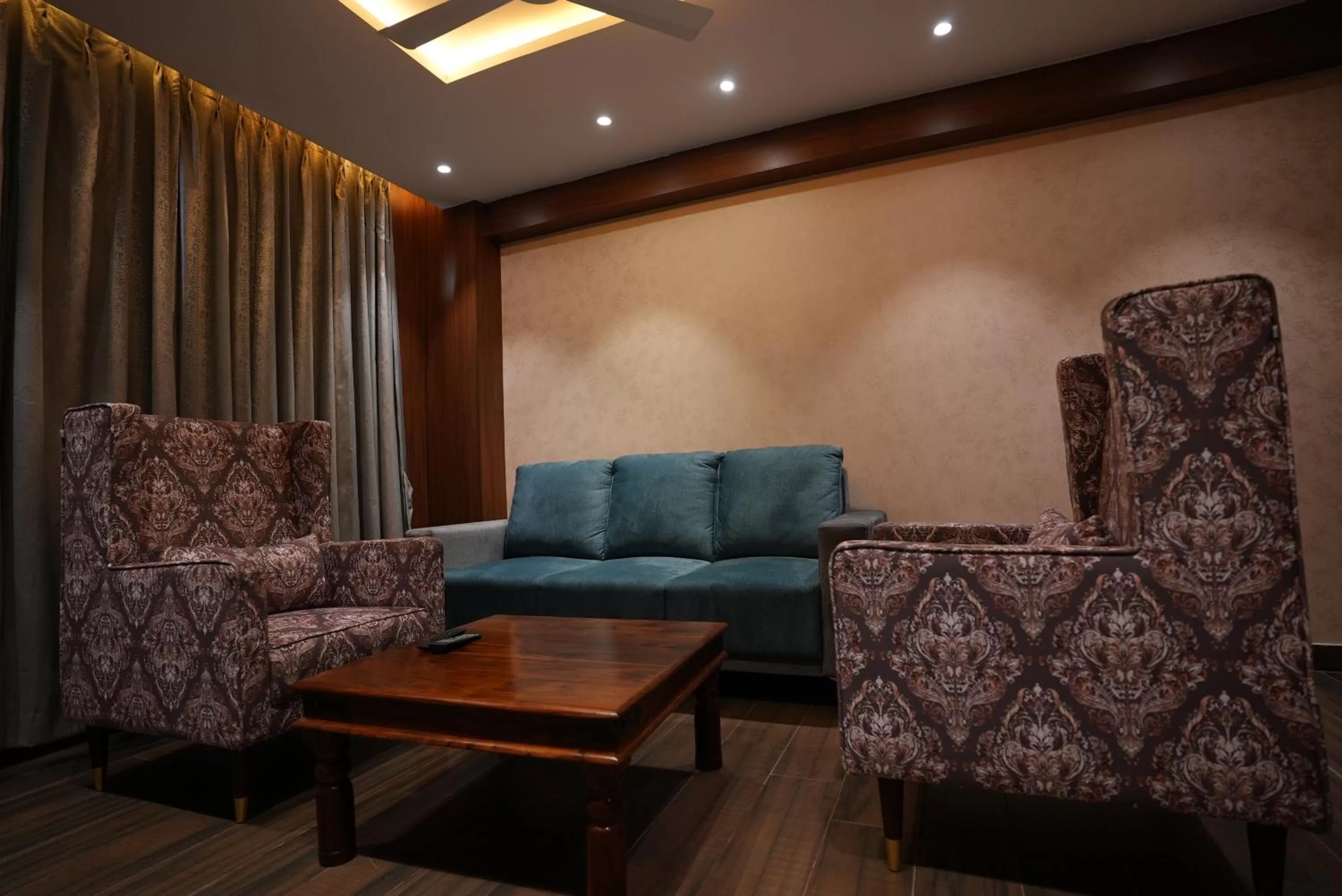 Living room in Eden Park Boutique Hotel