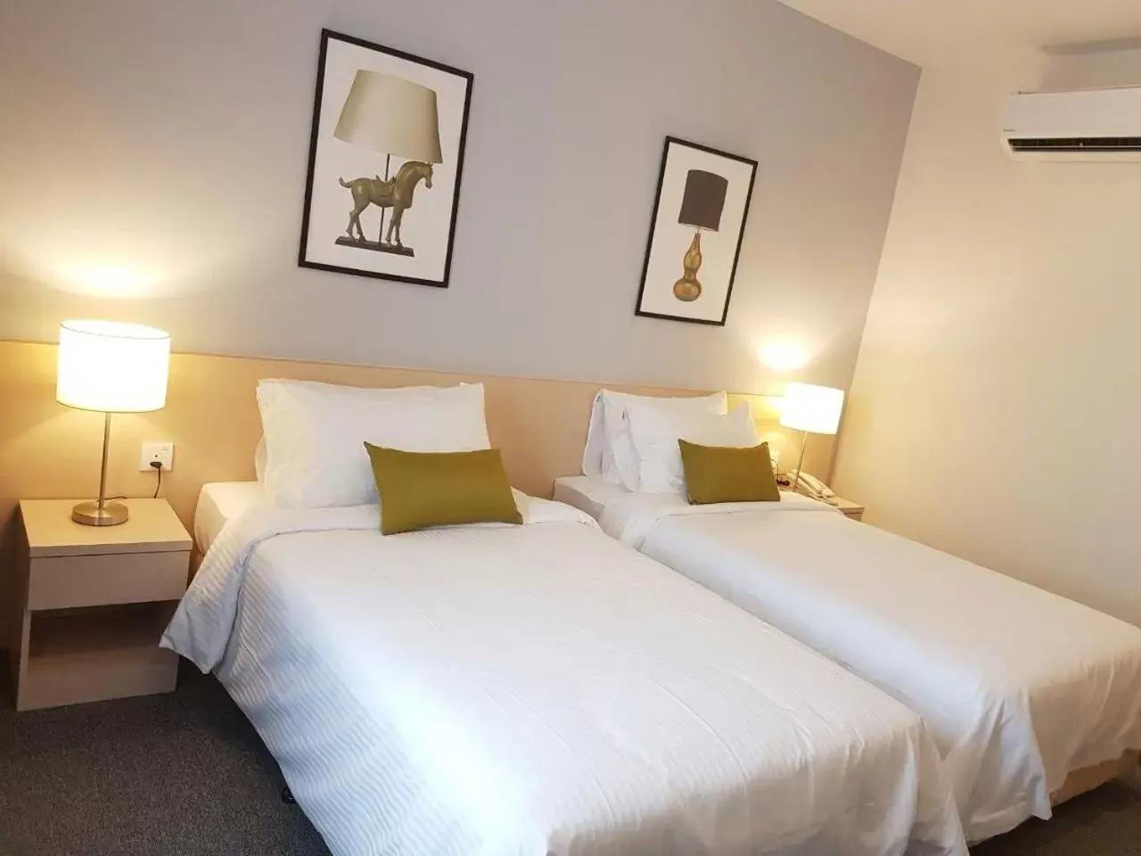 Premier Room 2 in The View Hotel Premier Room 2 in The View Hotel