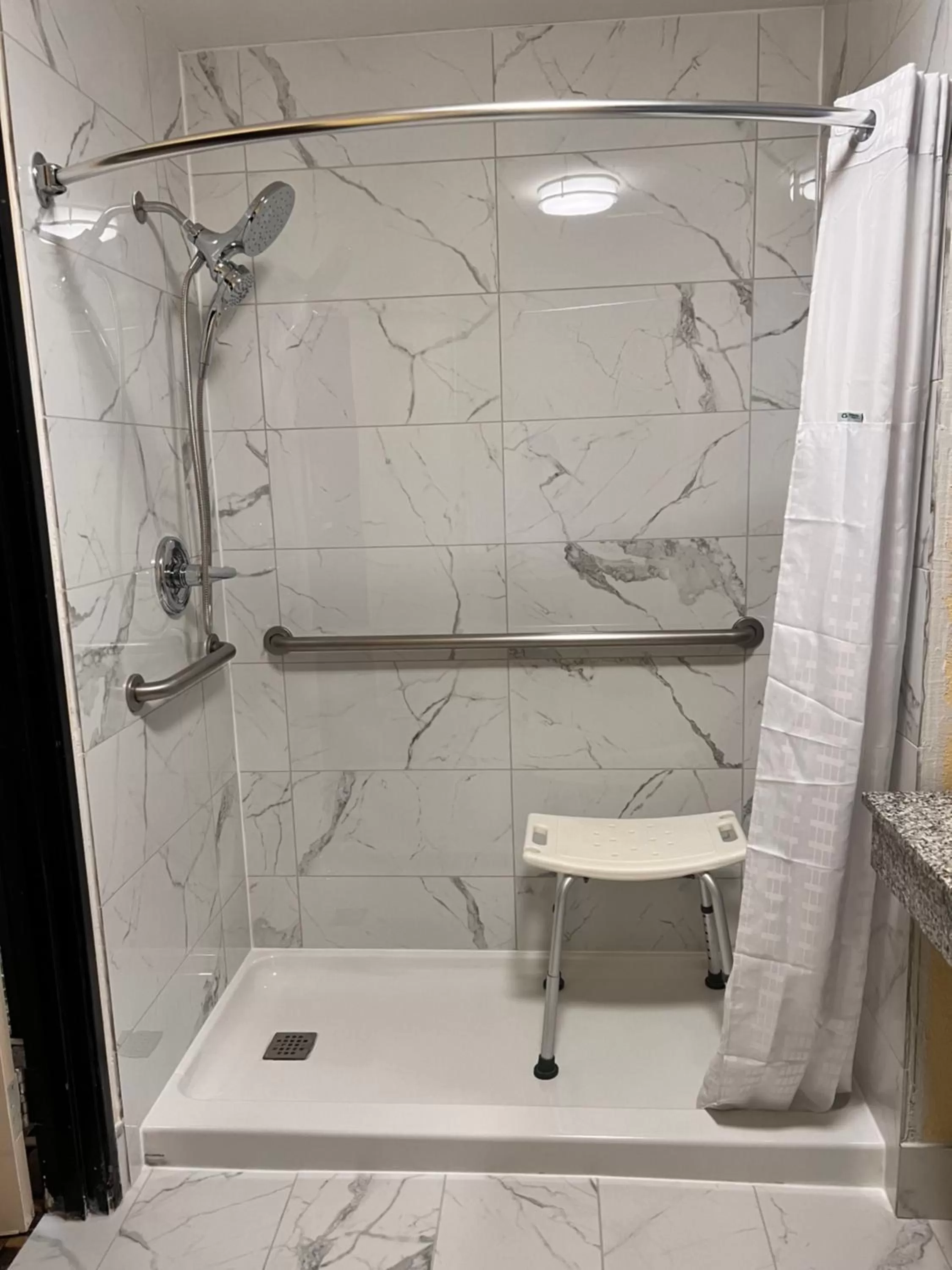 Shower in Days Inn by Wyndham Mauldin/Greenville