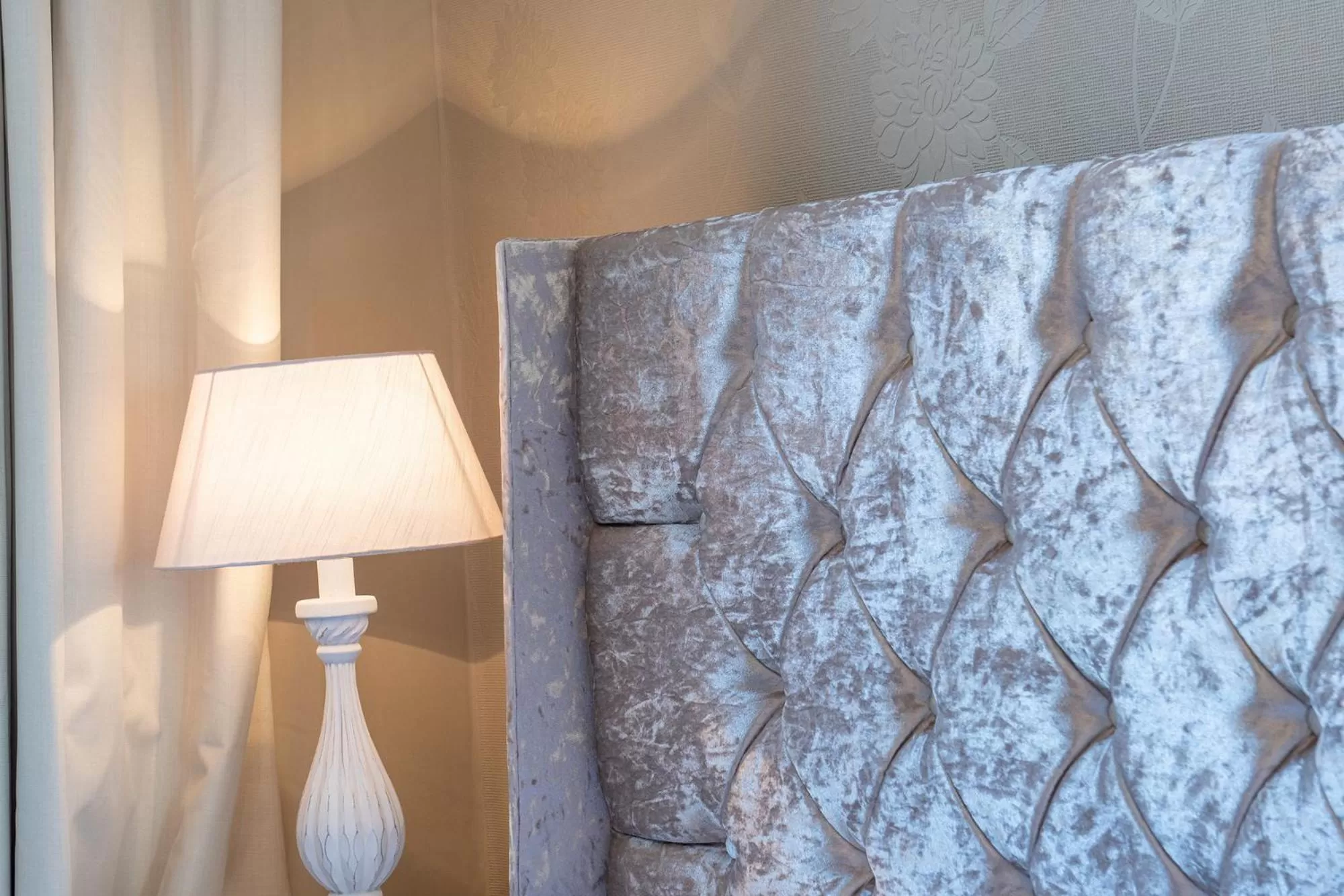 Bed in Lansdowne House with Private Car Park