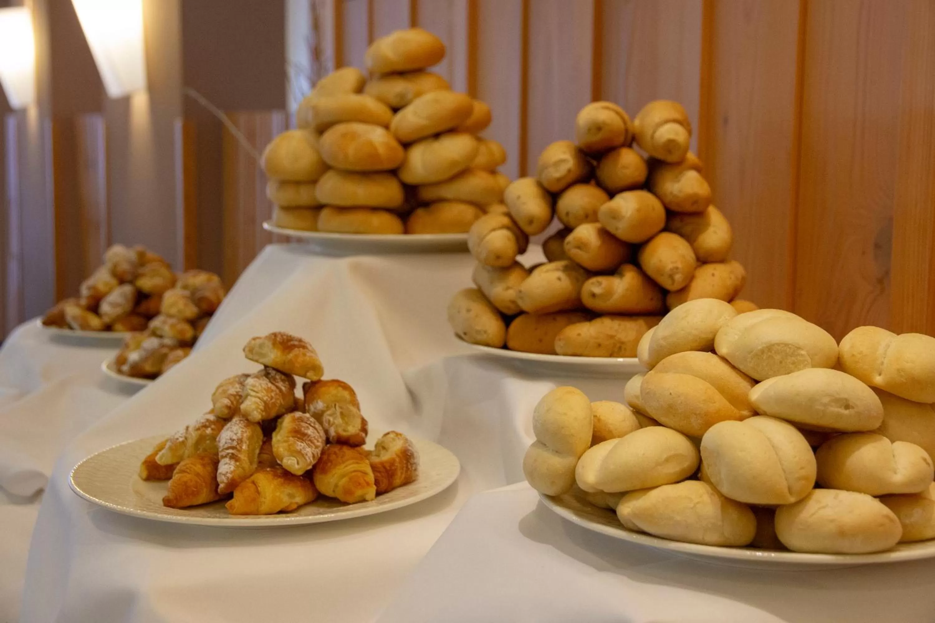 Buffet breakfast in Wellness Hotel Montis