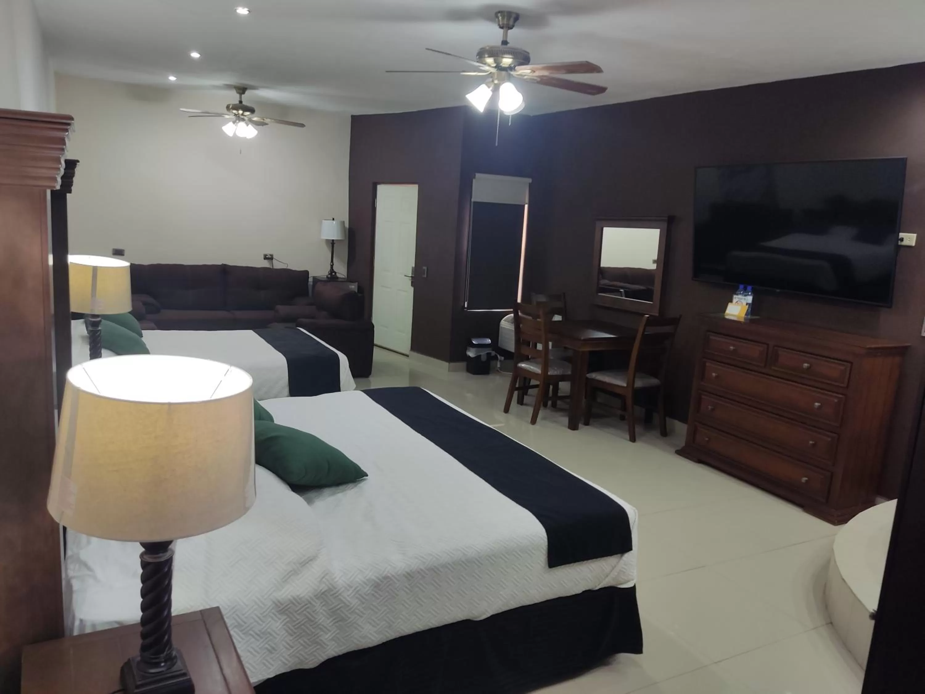 Bed in Hotel Posada Santa Fe Sabinas