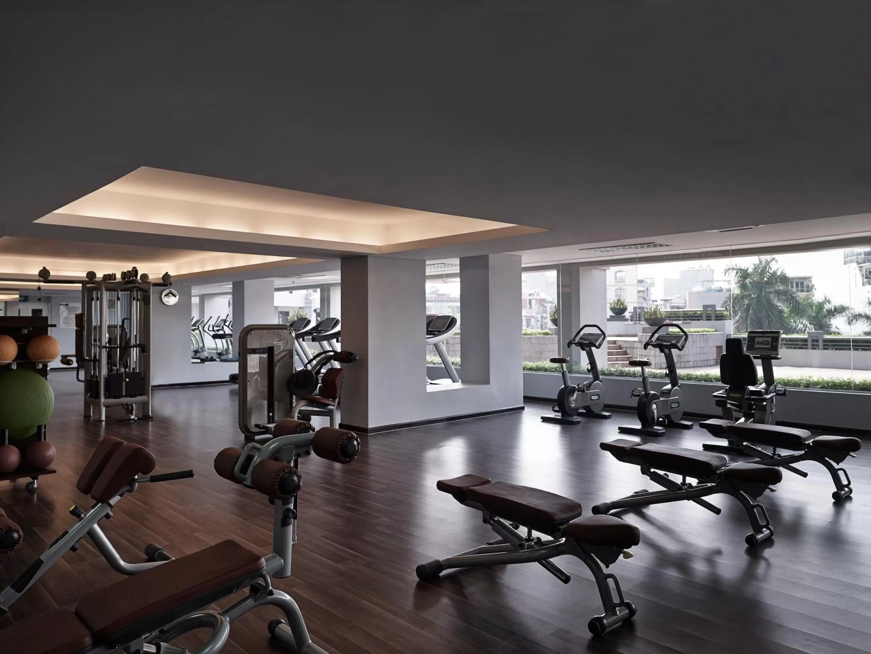 Fitness centre/facilities in Pullman Hanoi