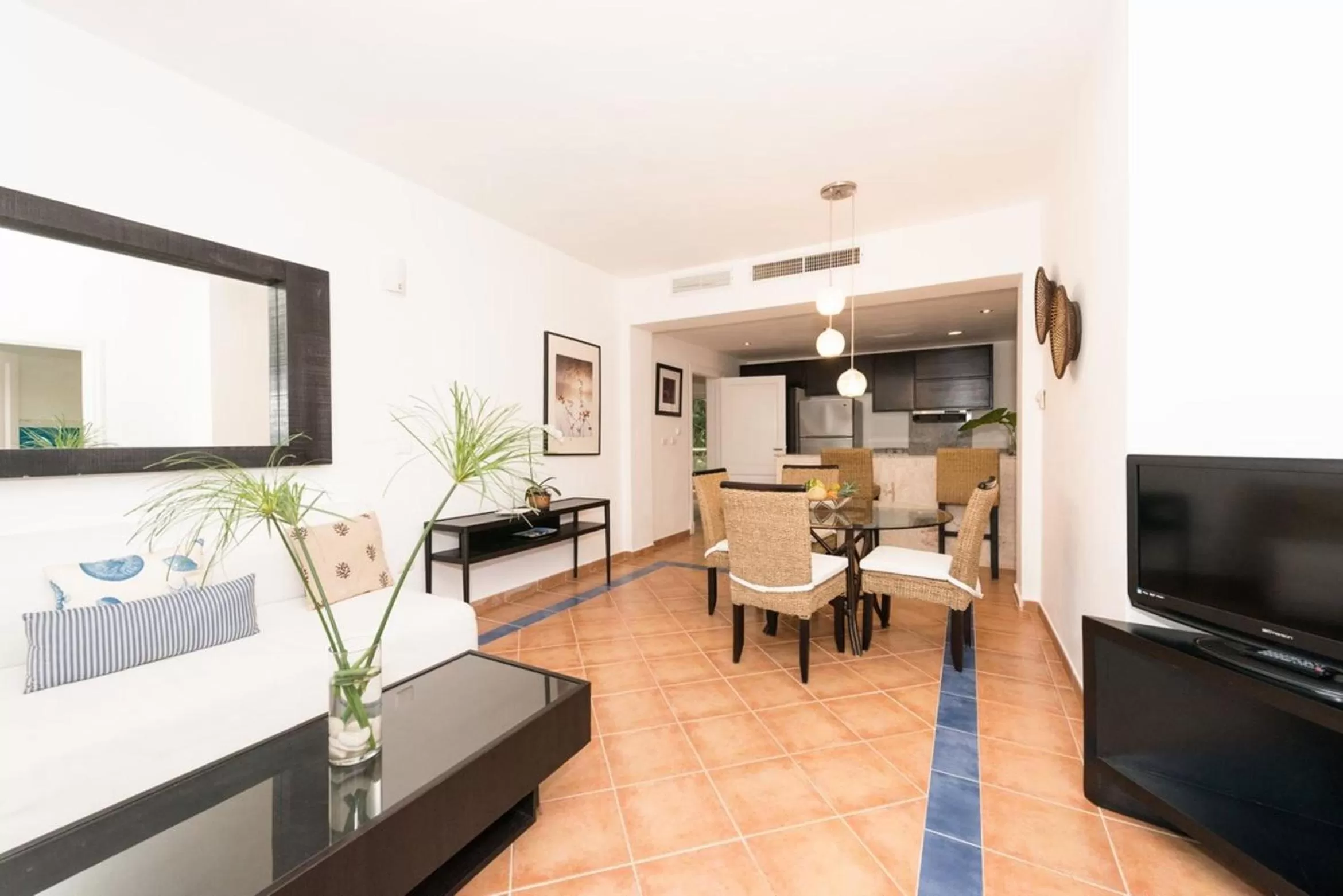 Living room, Room Photo in Coson Bay