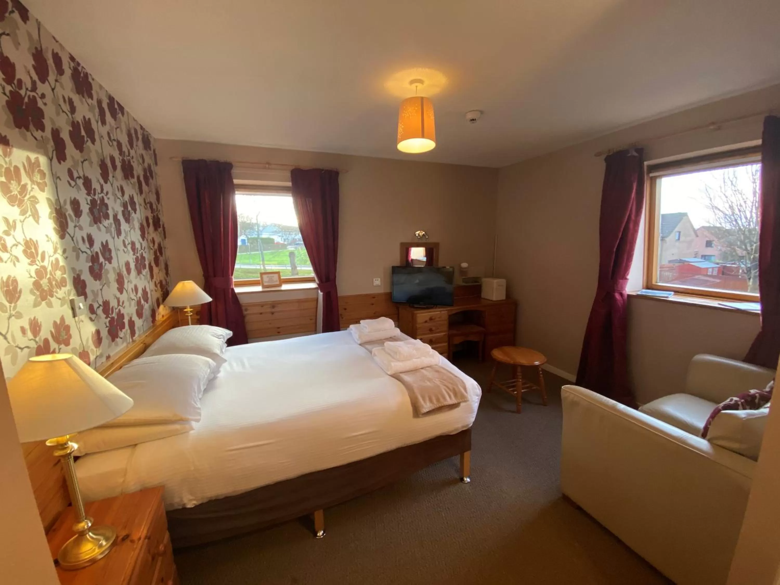 Bed in Smithton Hotel