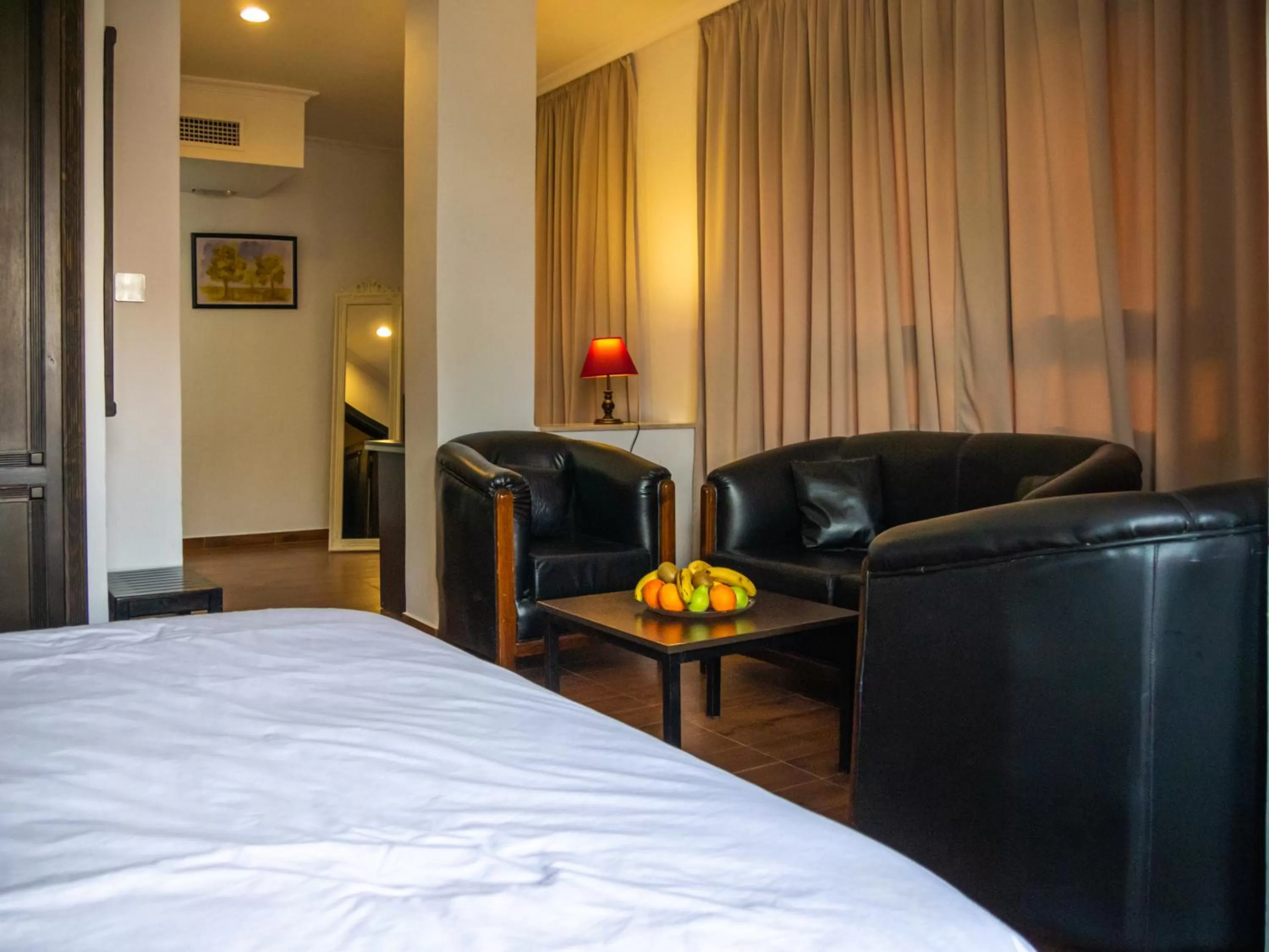 Bed in Hotel L'Aéroport