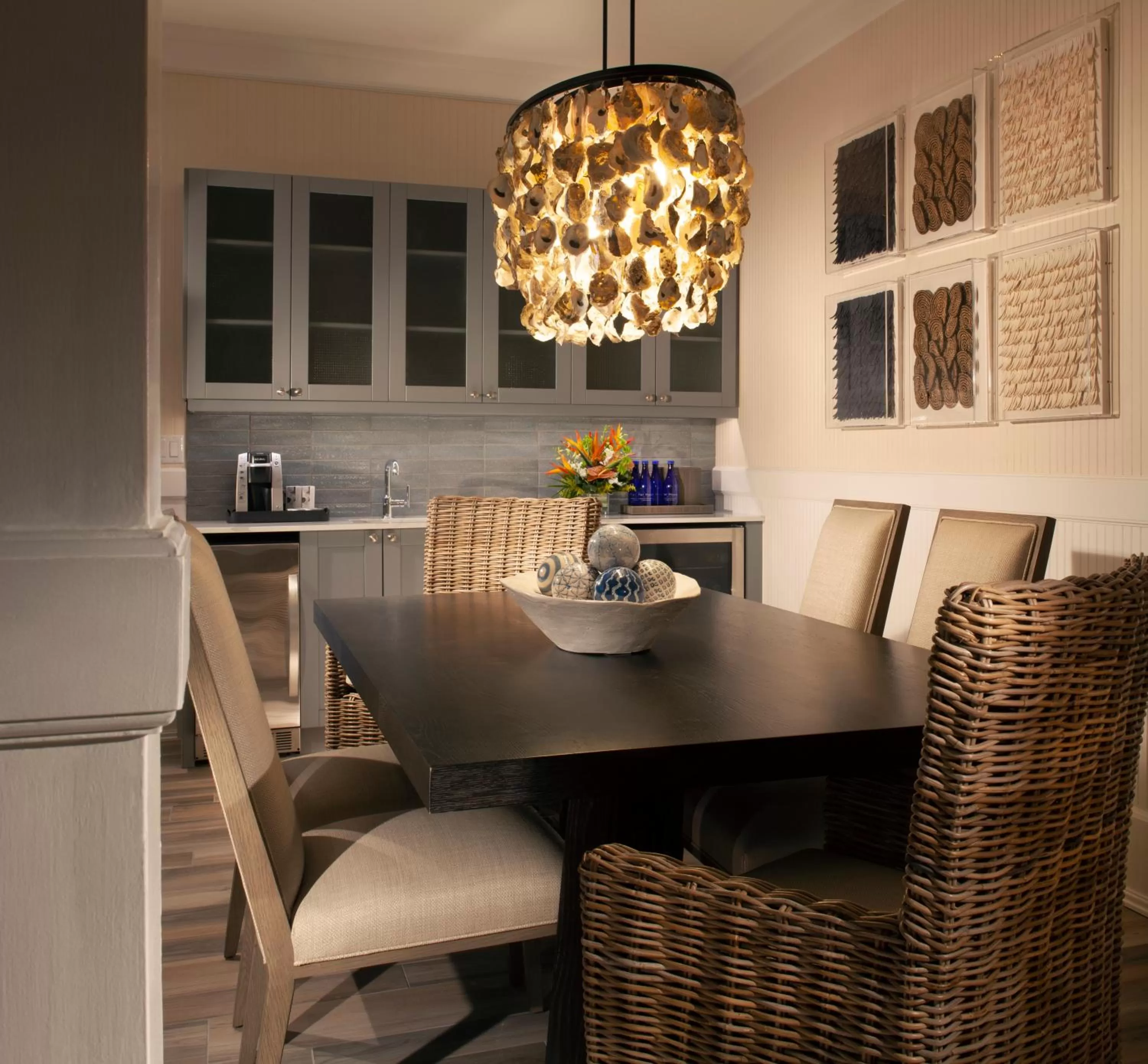 Dining area in Pier House Resort & Spa