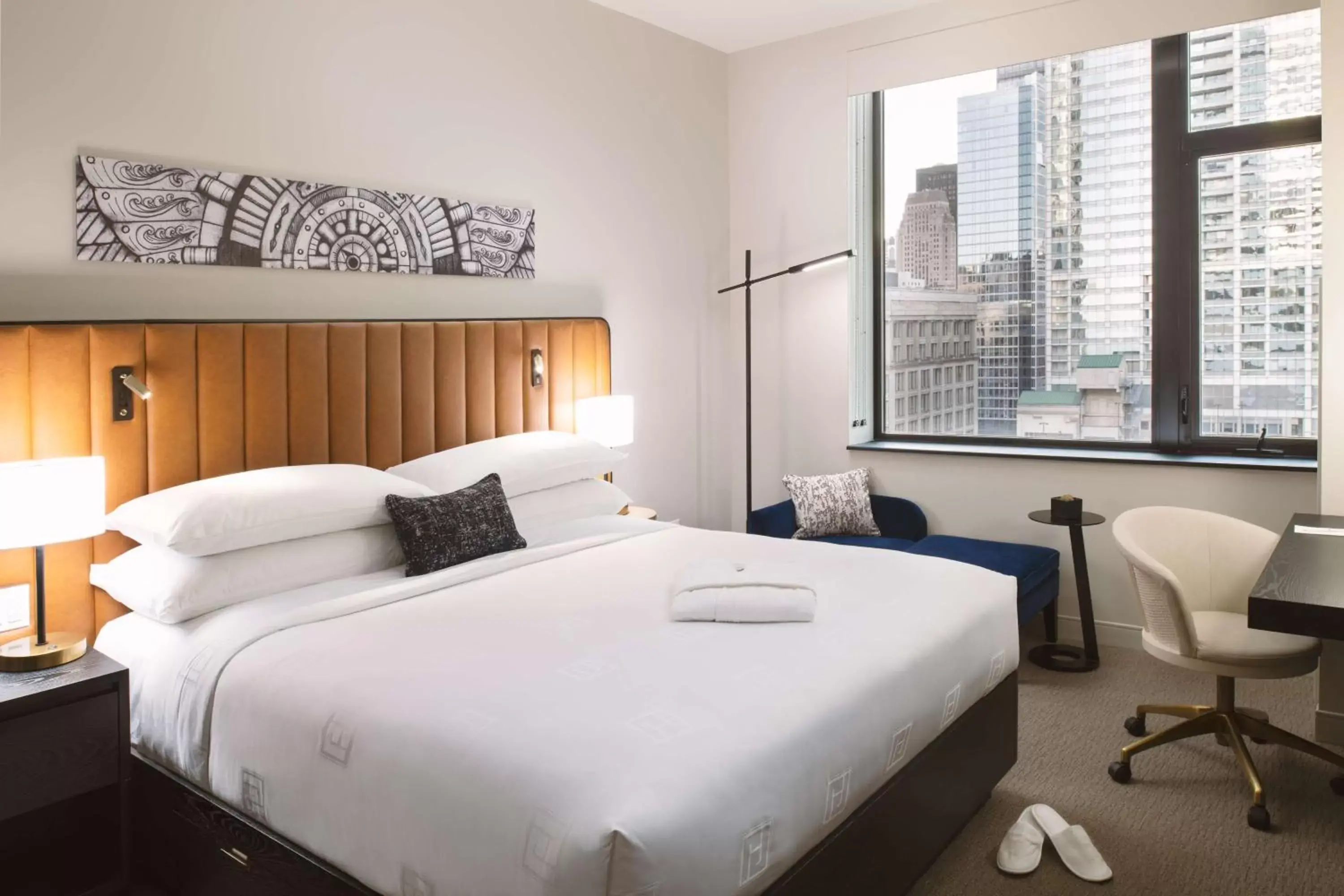 Deluxe King Room in Arlo Chicago Deluxe King Room in Arlo Chicago