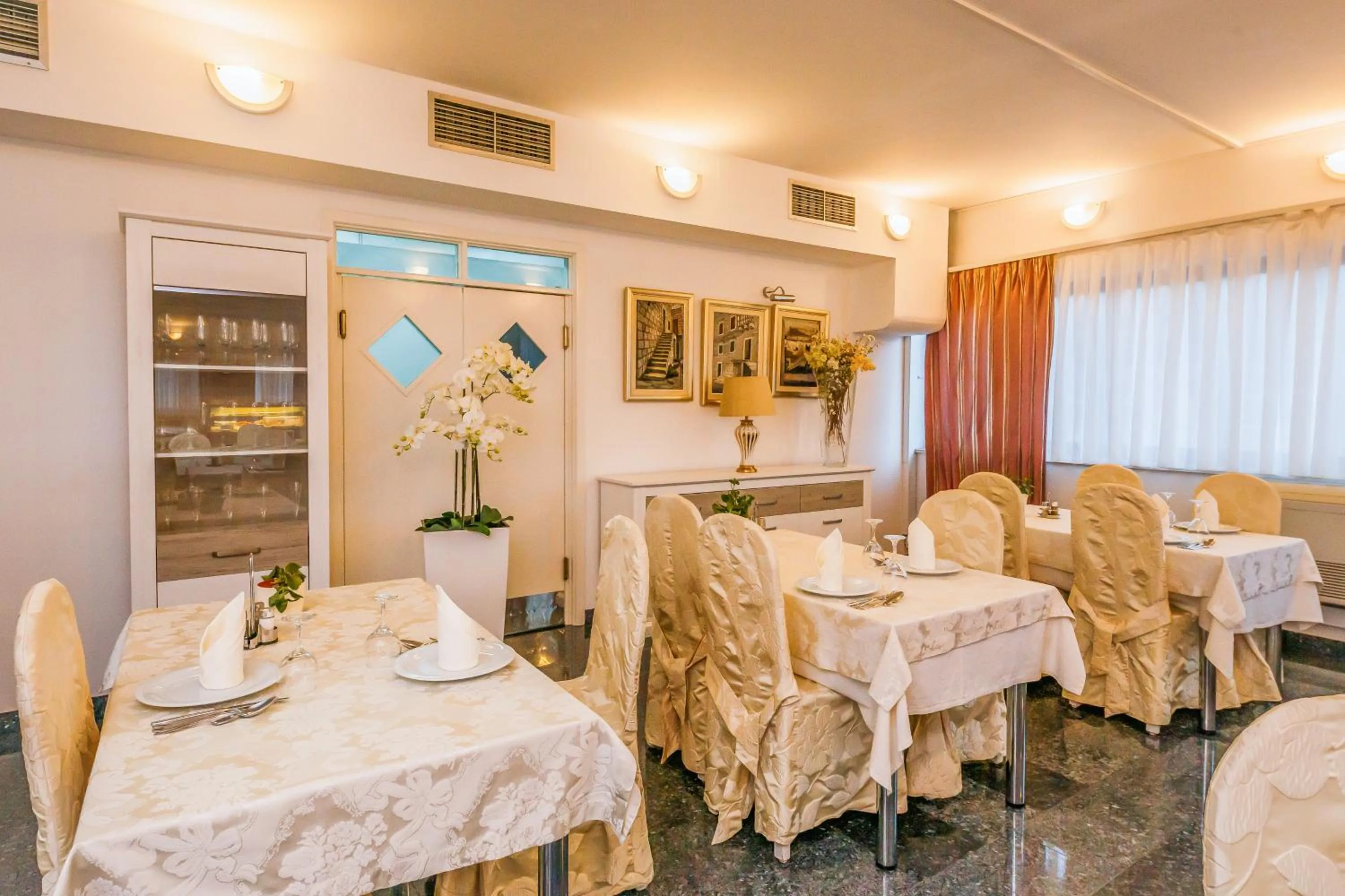 Restaurant/places to eat in Hotel Bellevue Trogir