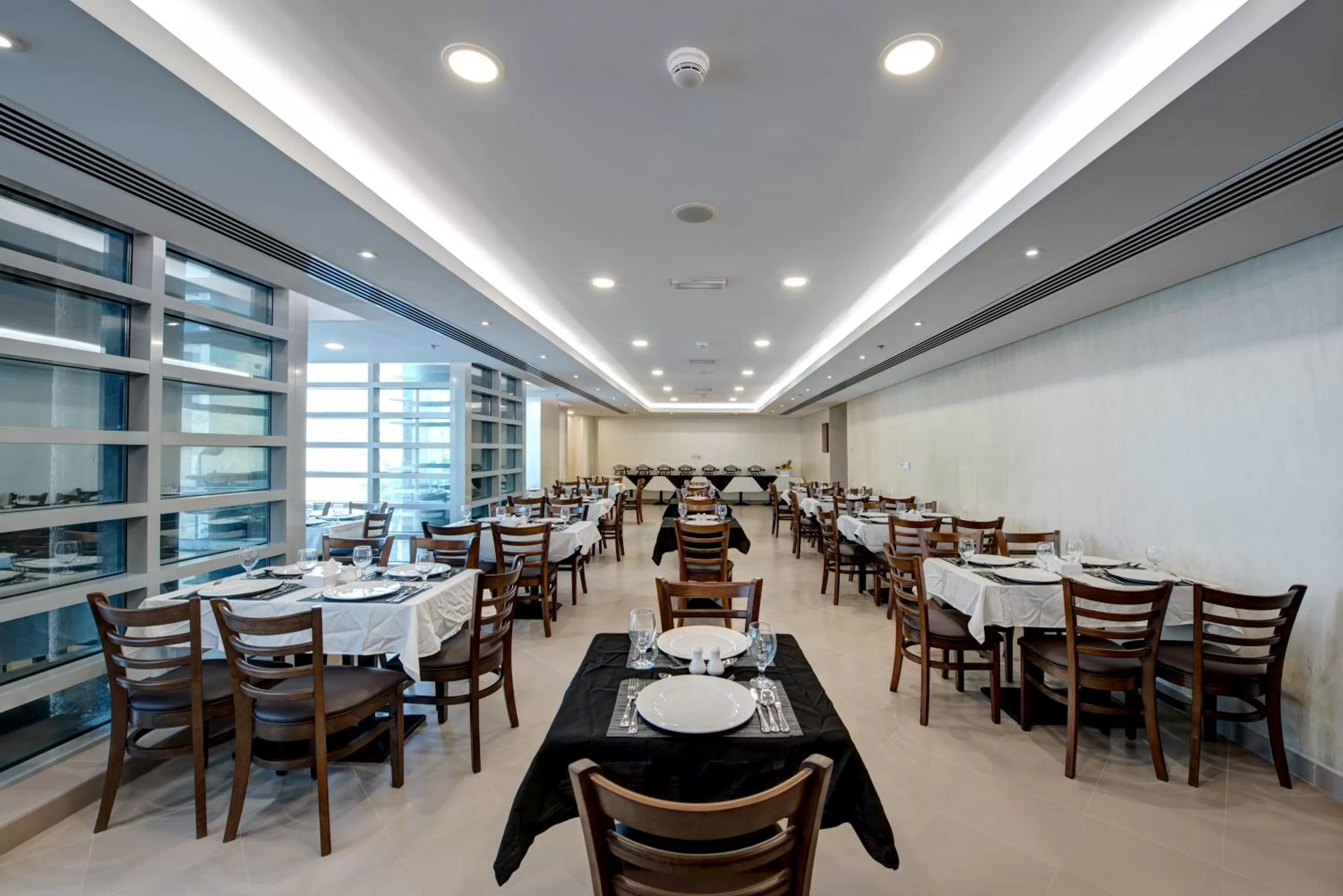 Restaurant/places to eat in Center Hotel Sharjah