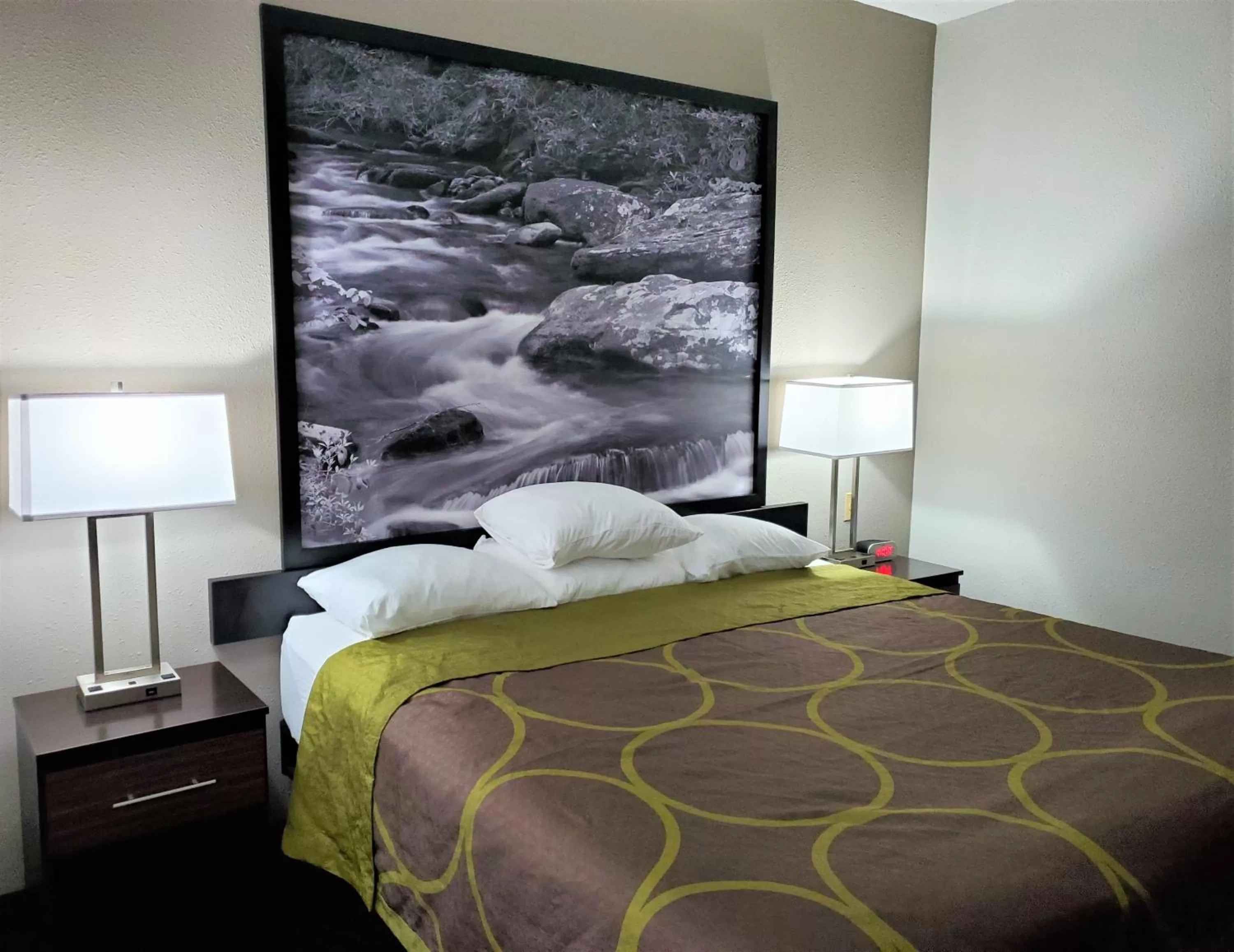 Bed in Super 8 by Wyndham High Point/Greensboro