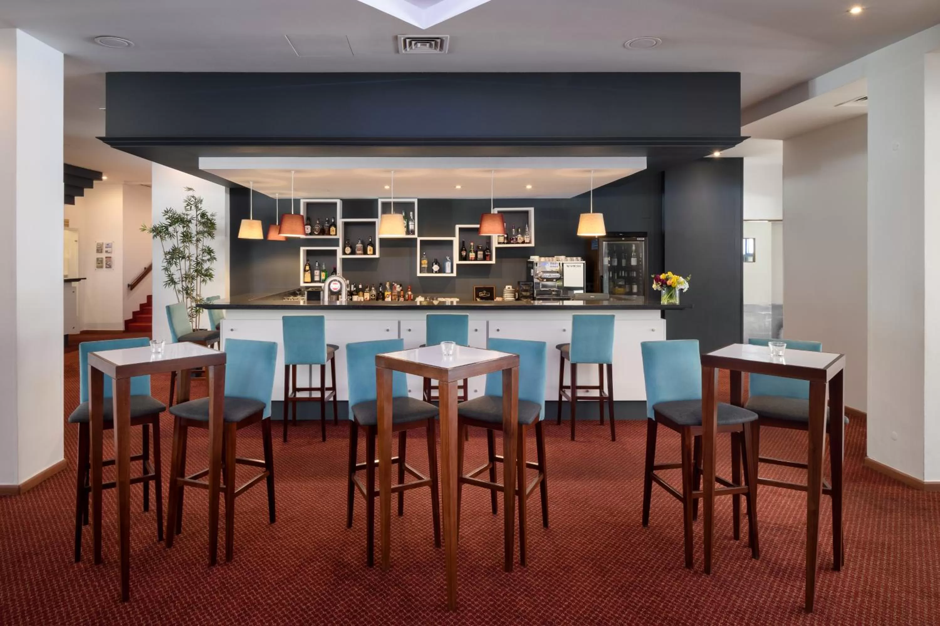 Lounge or bar in Hotel Pestana Cascais Ocean & Conference Aparthotel