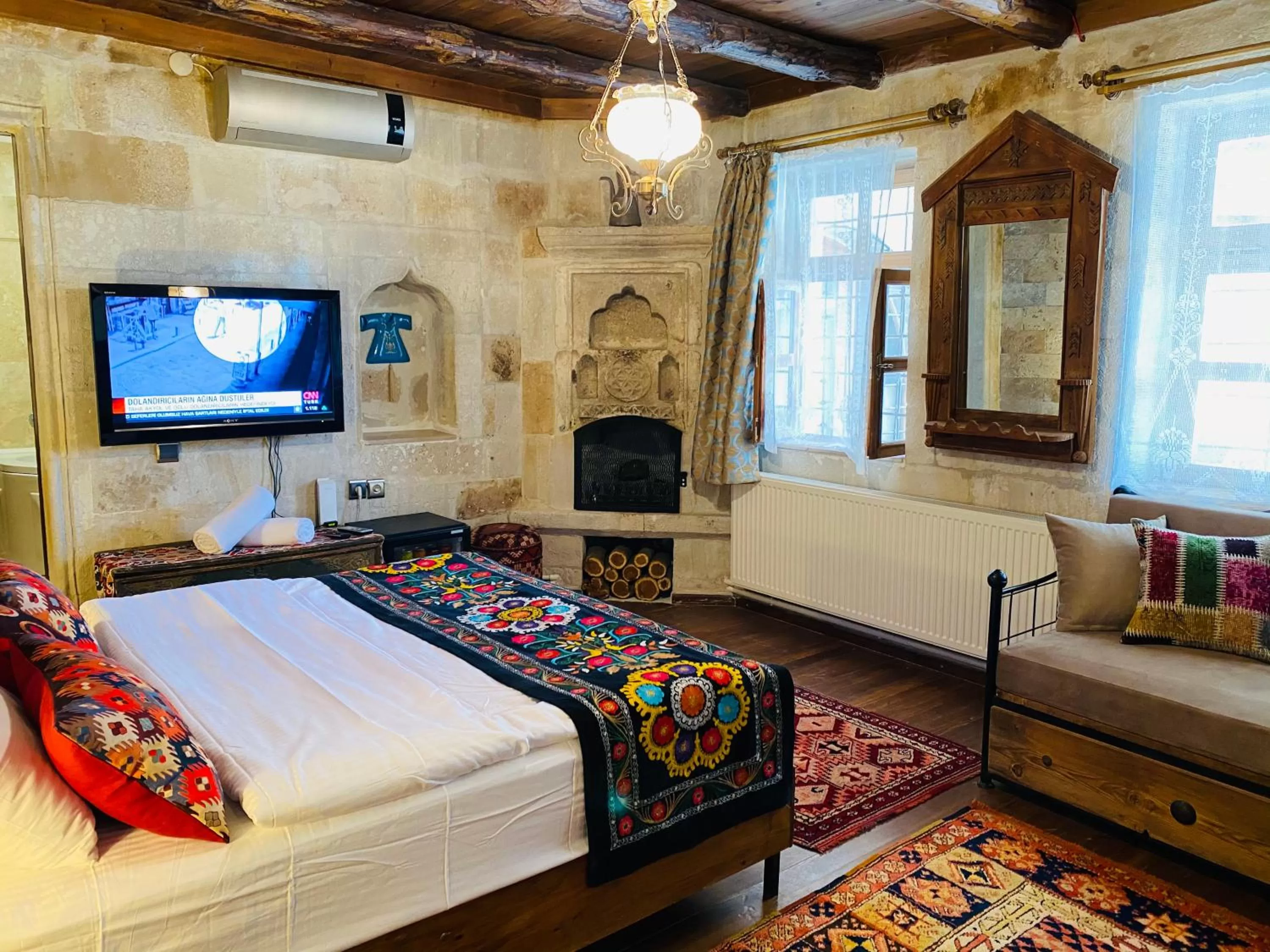 Photo of the whole room, Bed in YASTIK HOUSES - Cappadocia