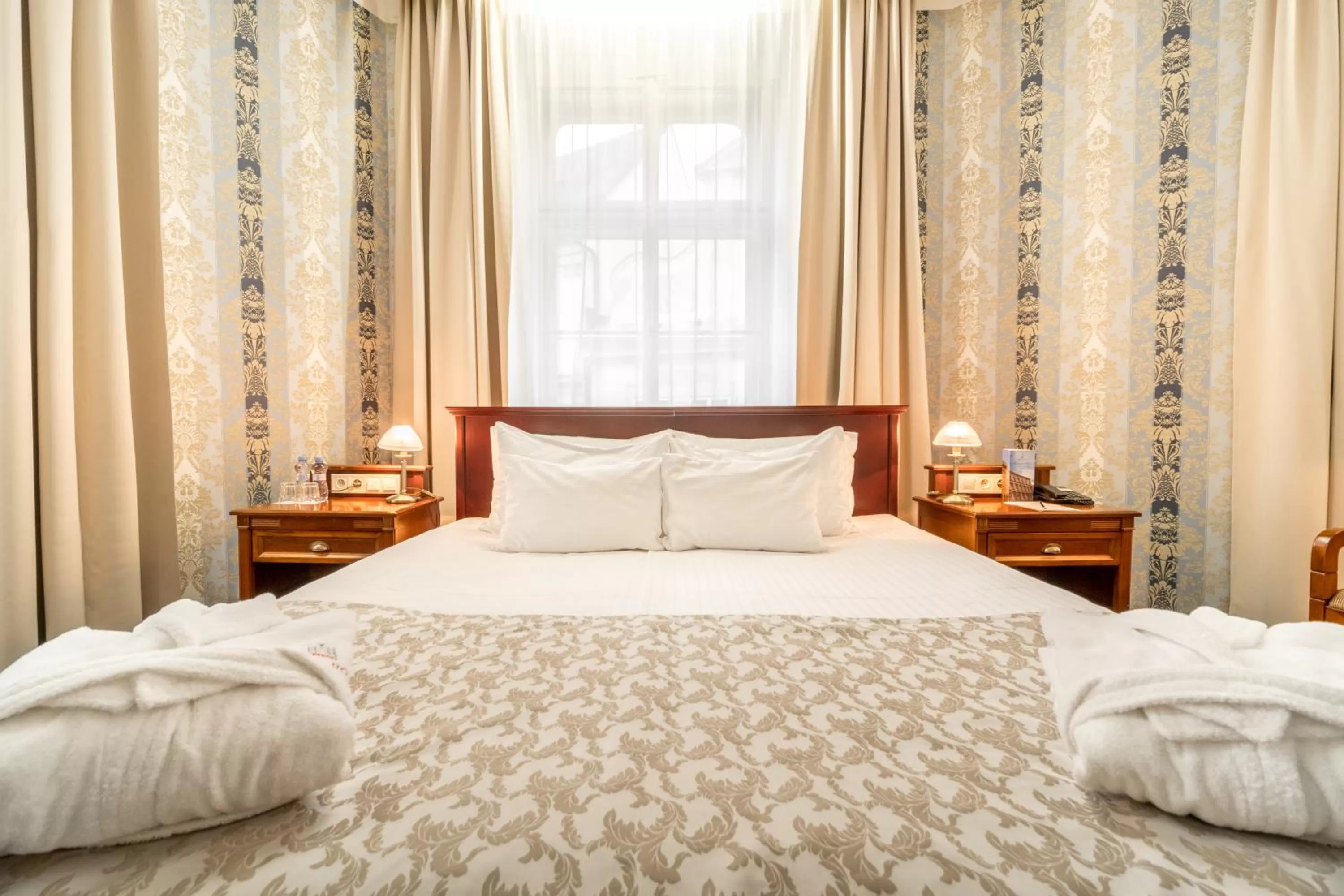 Photo of the whole room, Bed in Hotel Rott