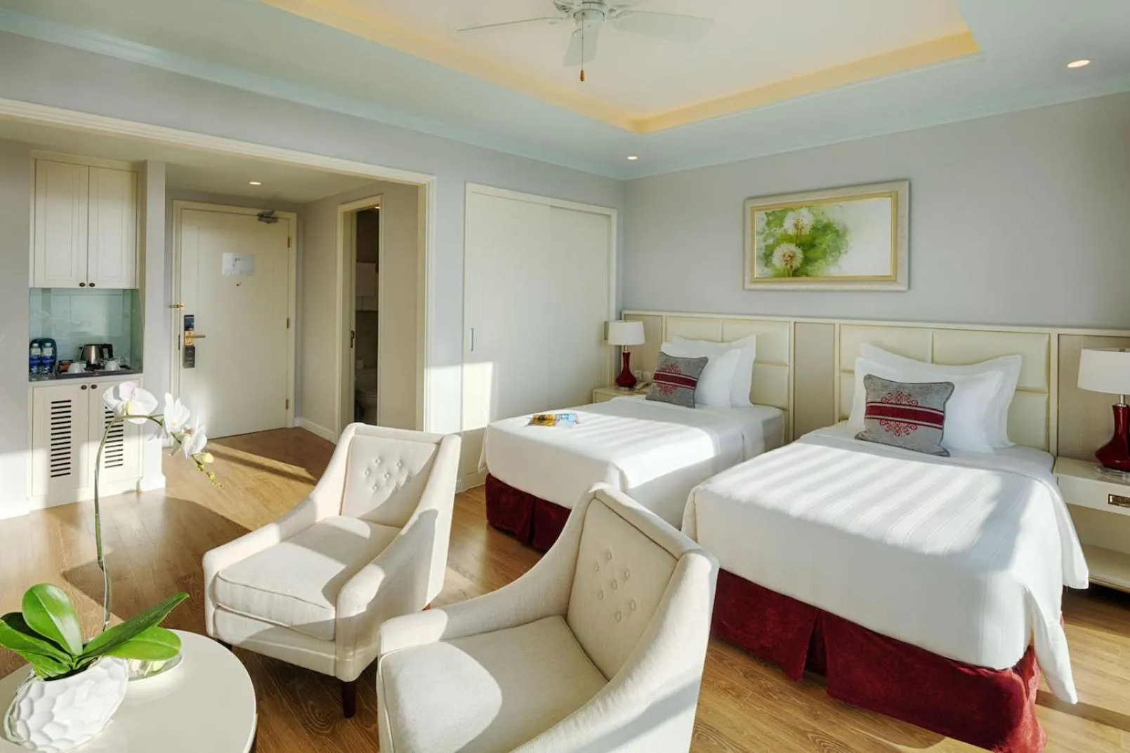 Bedroom, Bed in Vinpearl Beachfront Nha Trang