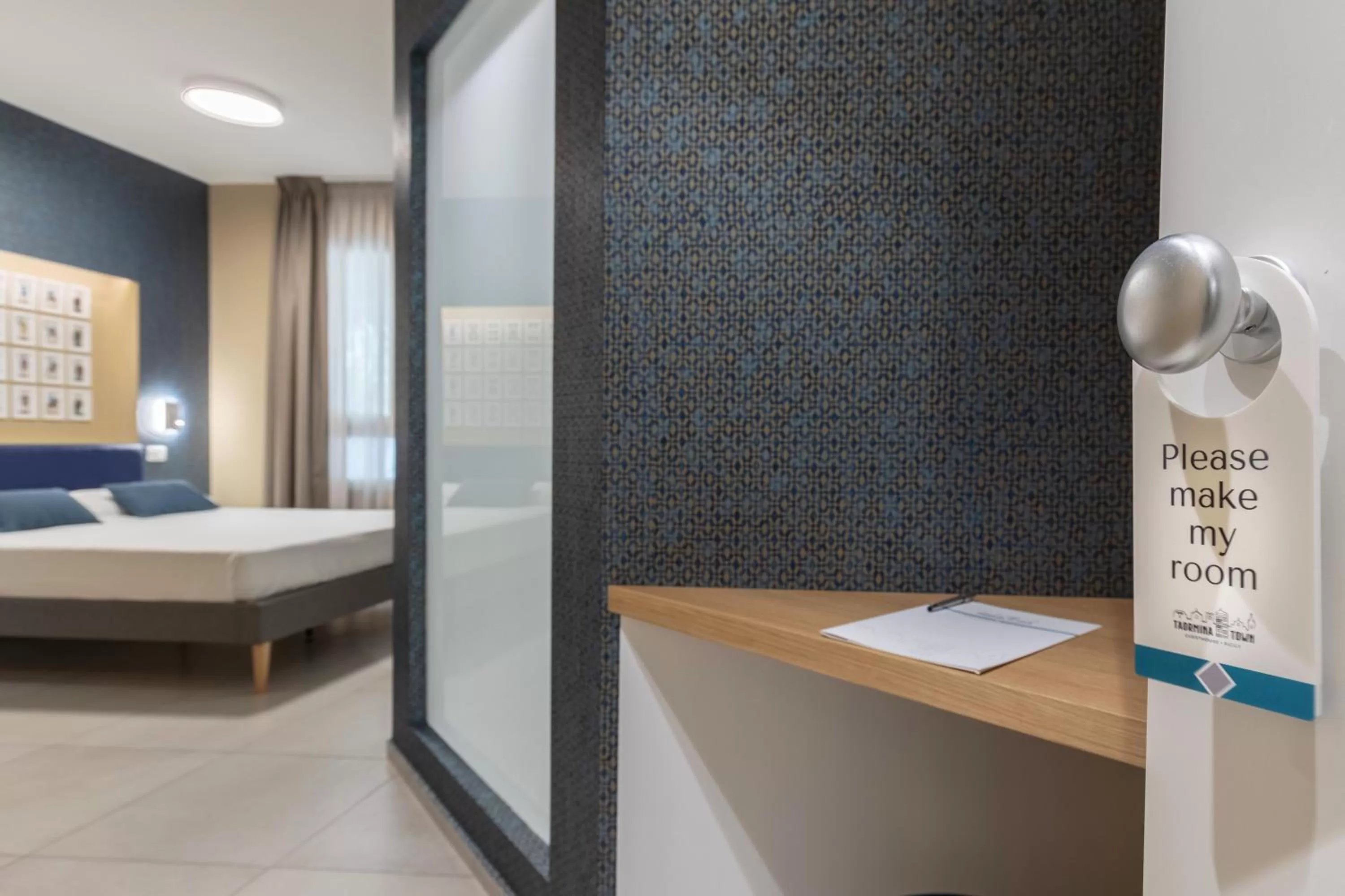 Photo of the whole room, Bed in Taormina Town - Guesthouse Sicily