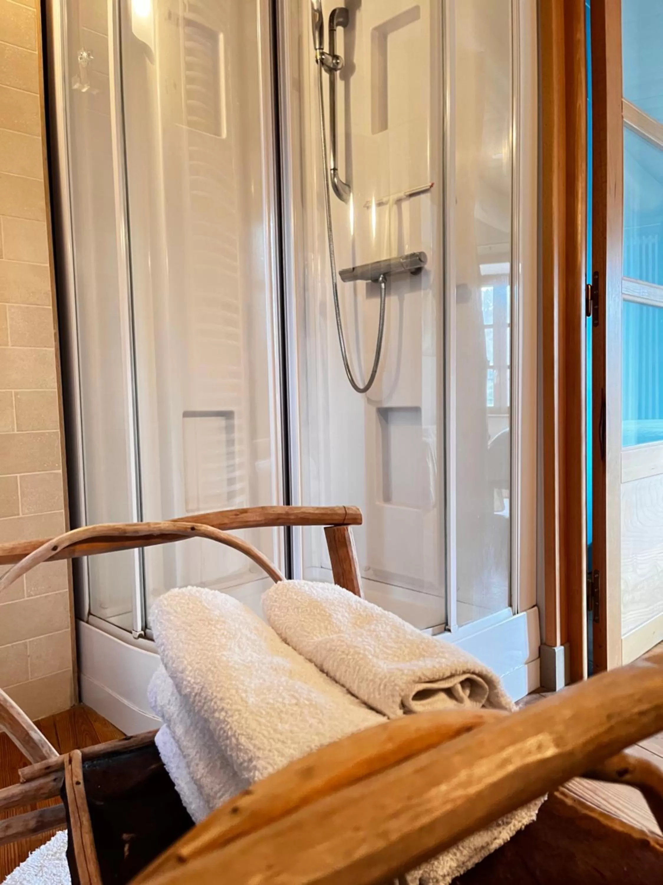 Bed in Art et Création