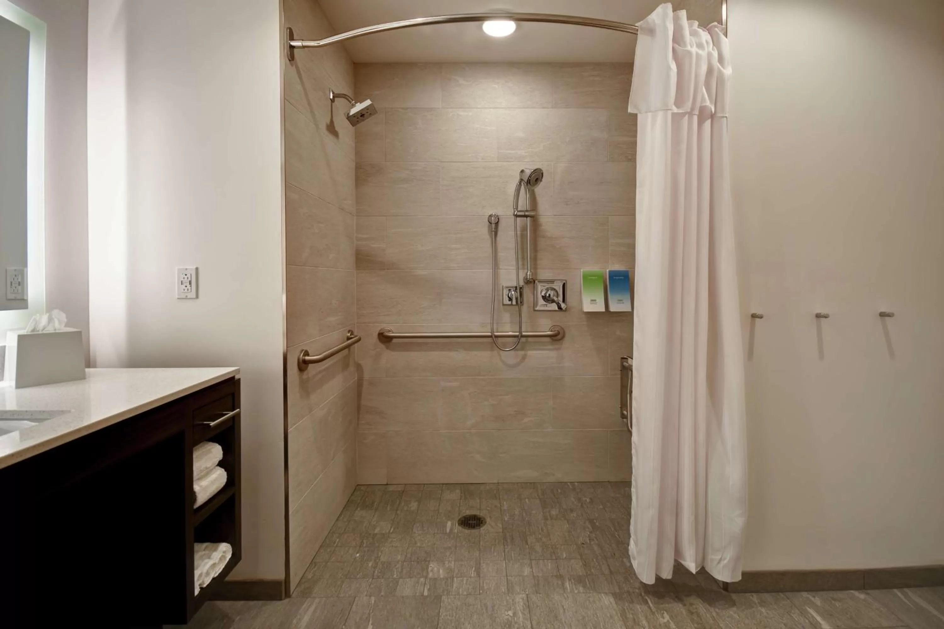 Bathroom in Home2 Suites by Hilton Los Angeles Montebello