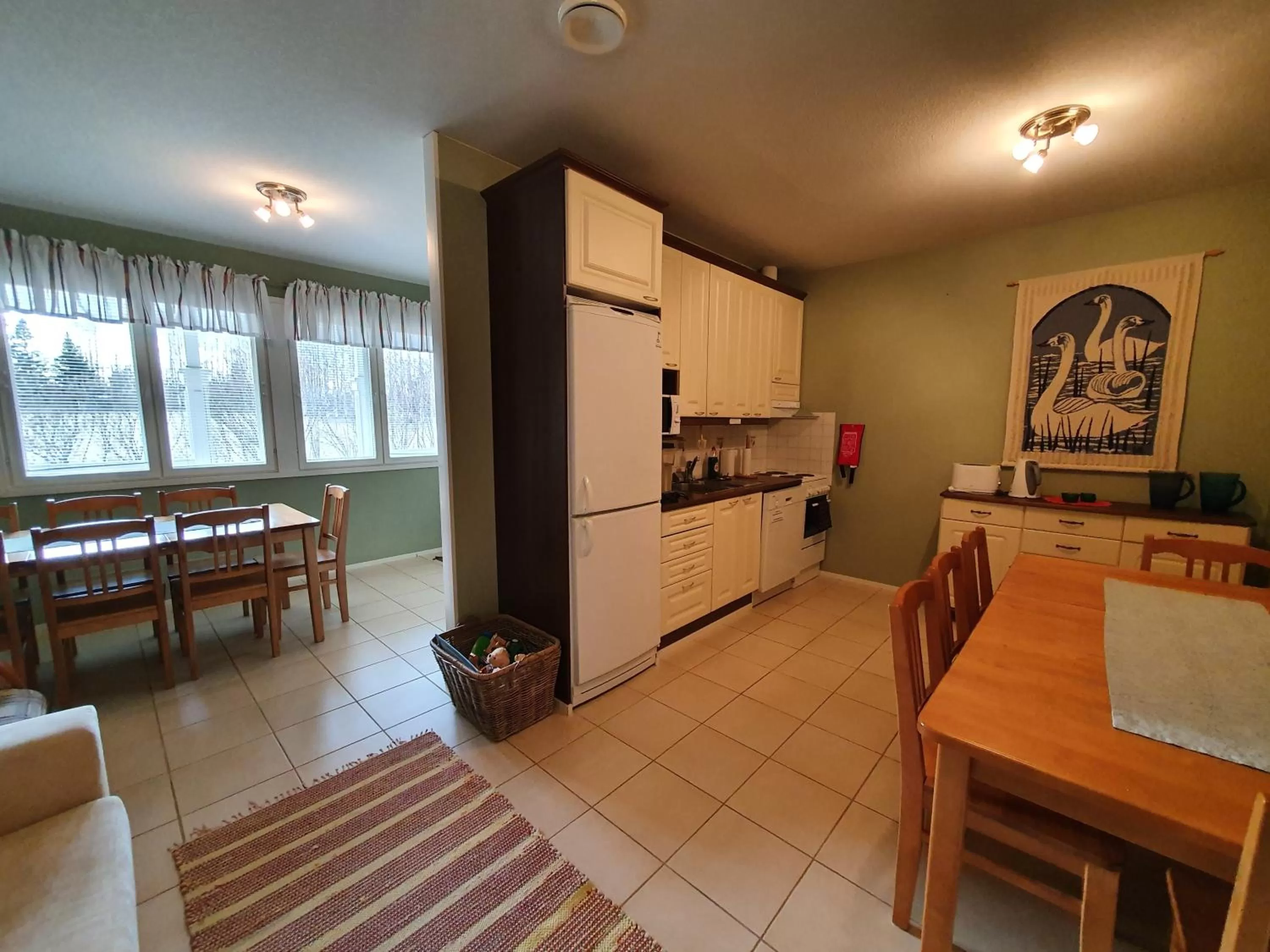 Communal kitchen in B&B Lomamokkila