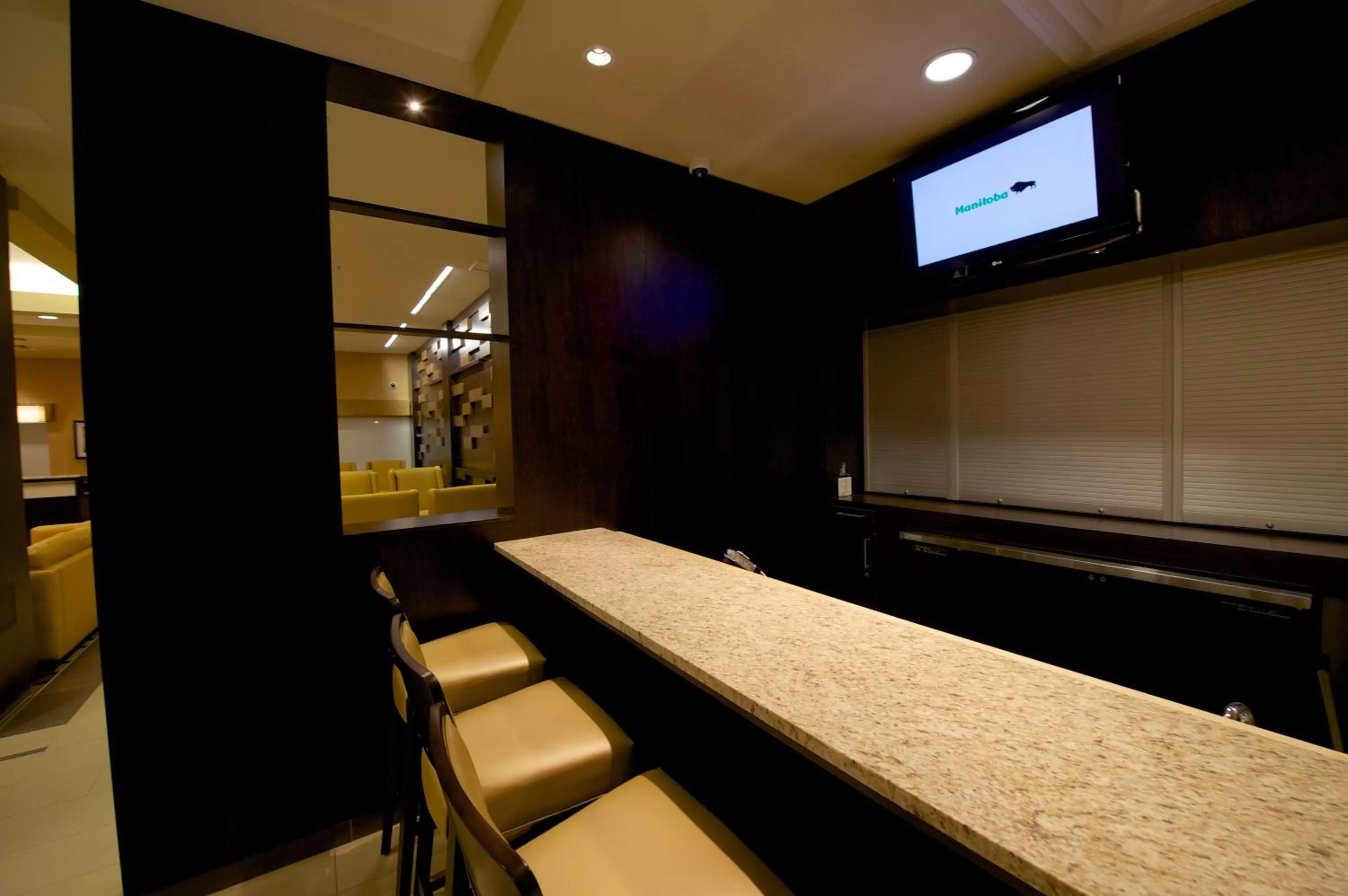 Lobby or reception in Days Inn & Suites by Wyndham Winnipeg Airport Manitoba