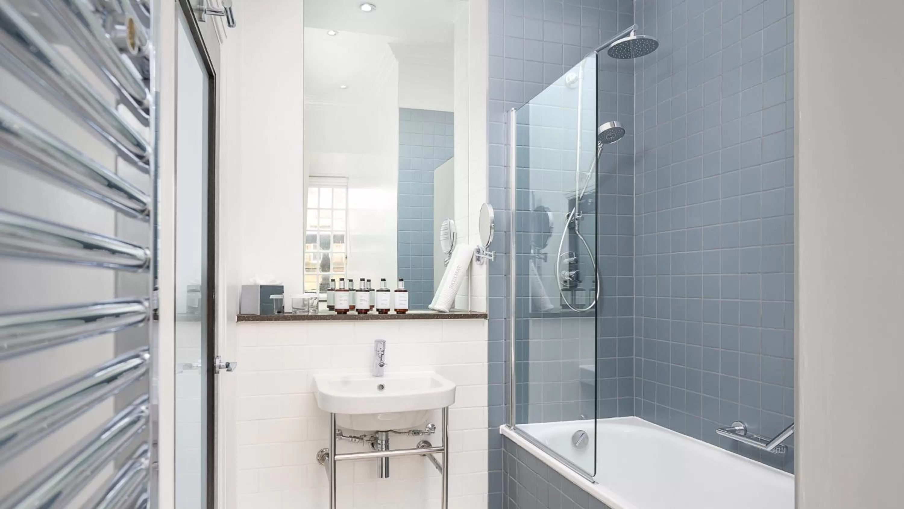 Bathroom in voco Grand Central Glasgow by IHG