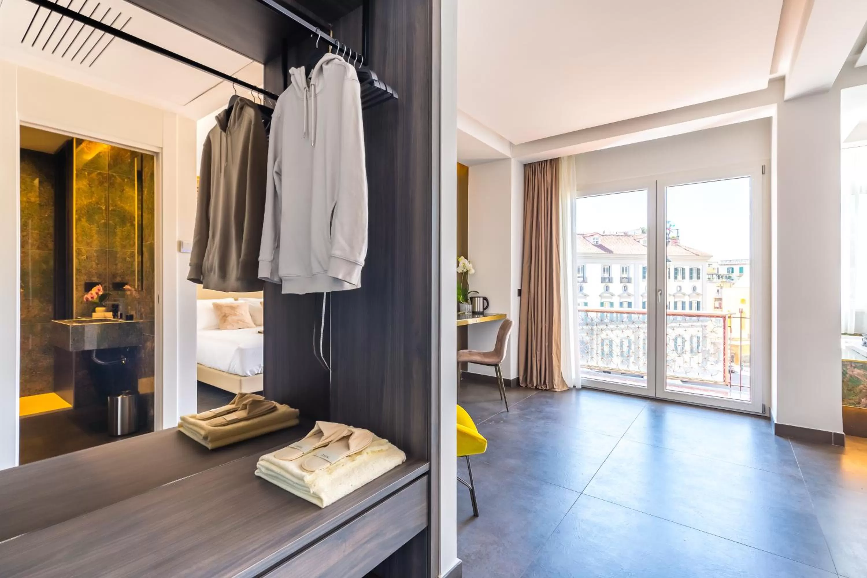 Photo of the whole room, Bed in Dei Martiri Suite