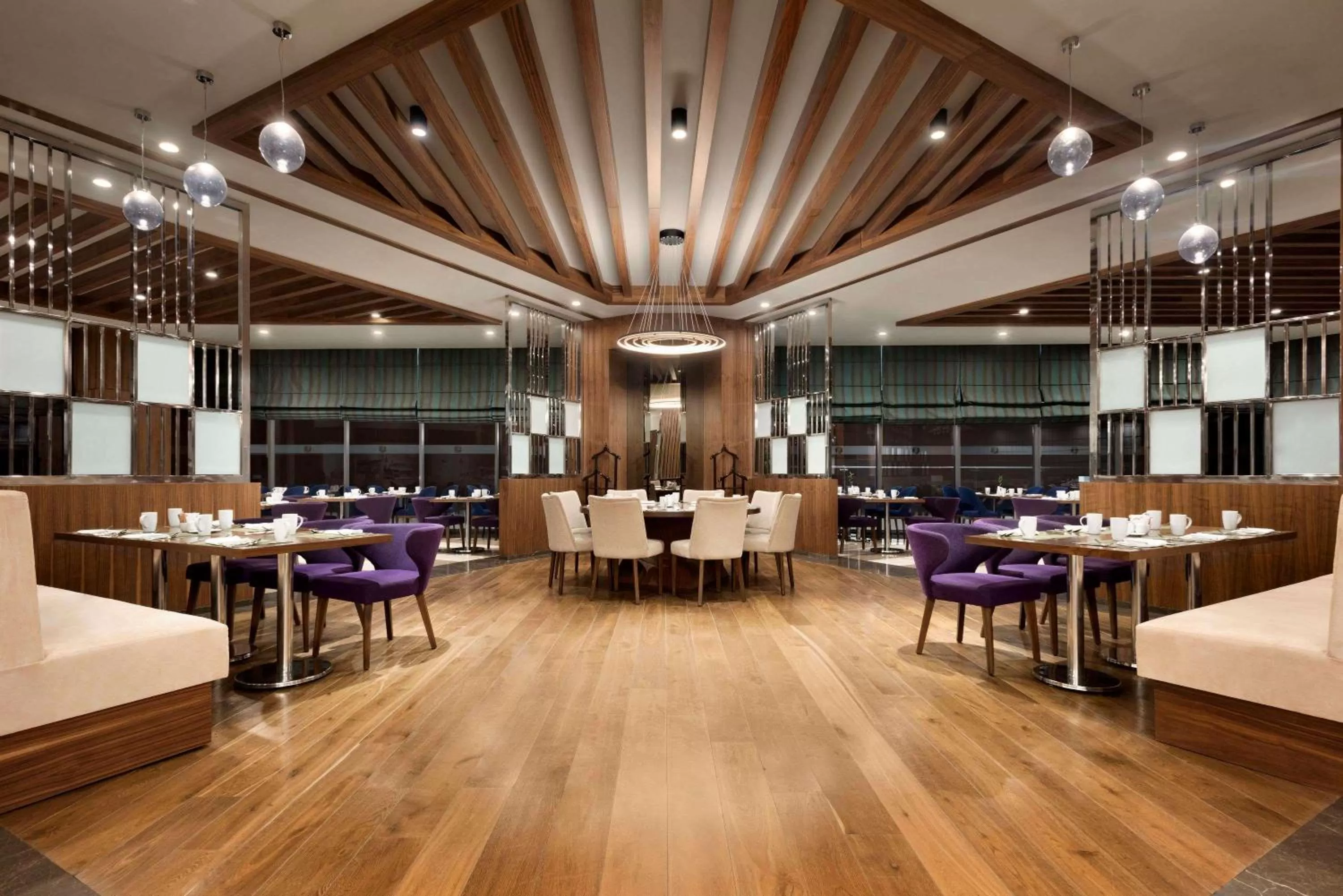 Restaurant/places to eat in Ramada Plaza By Wyndham Konya