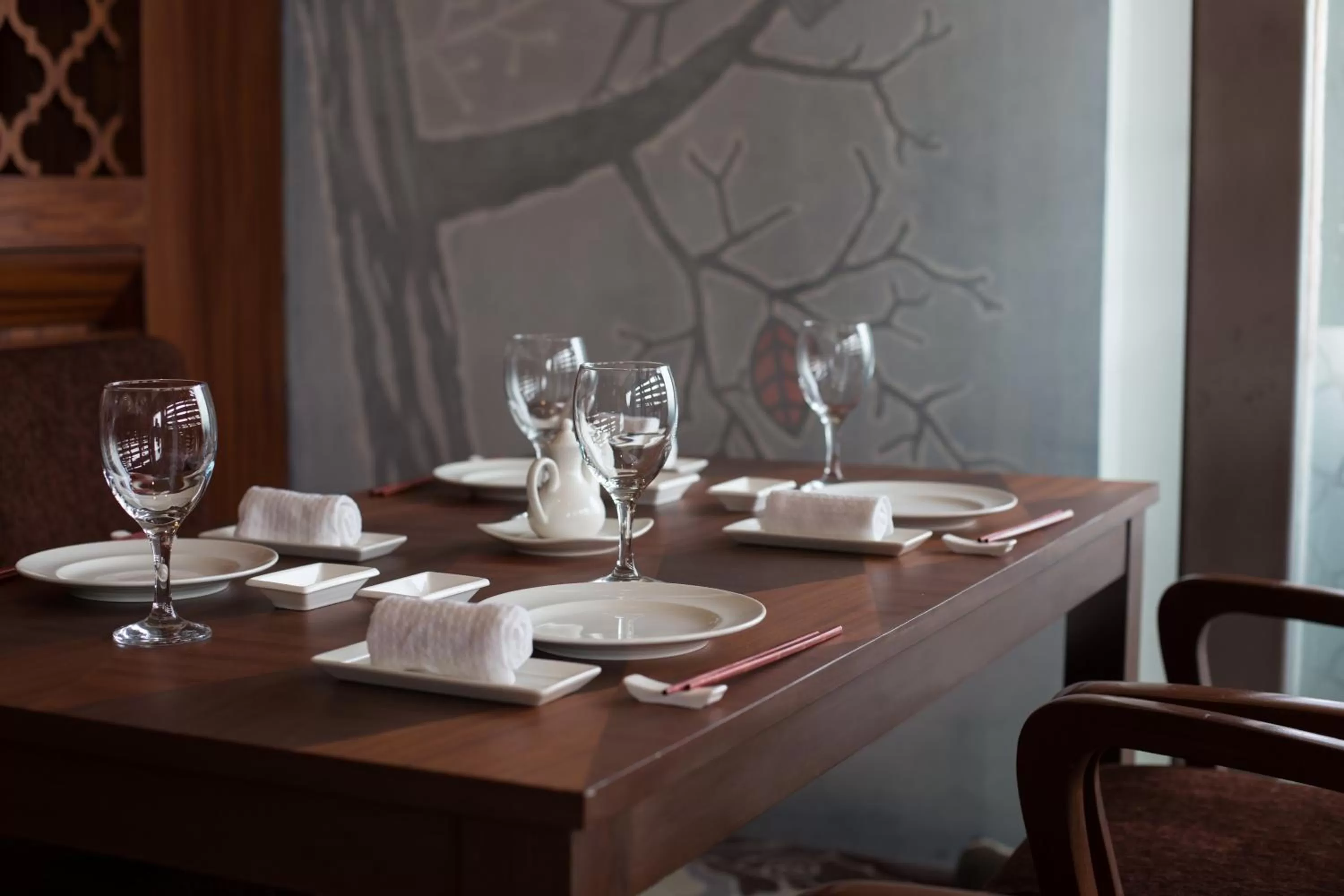 Restaurant/places to eat in The Accord Metropolitan