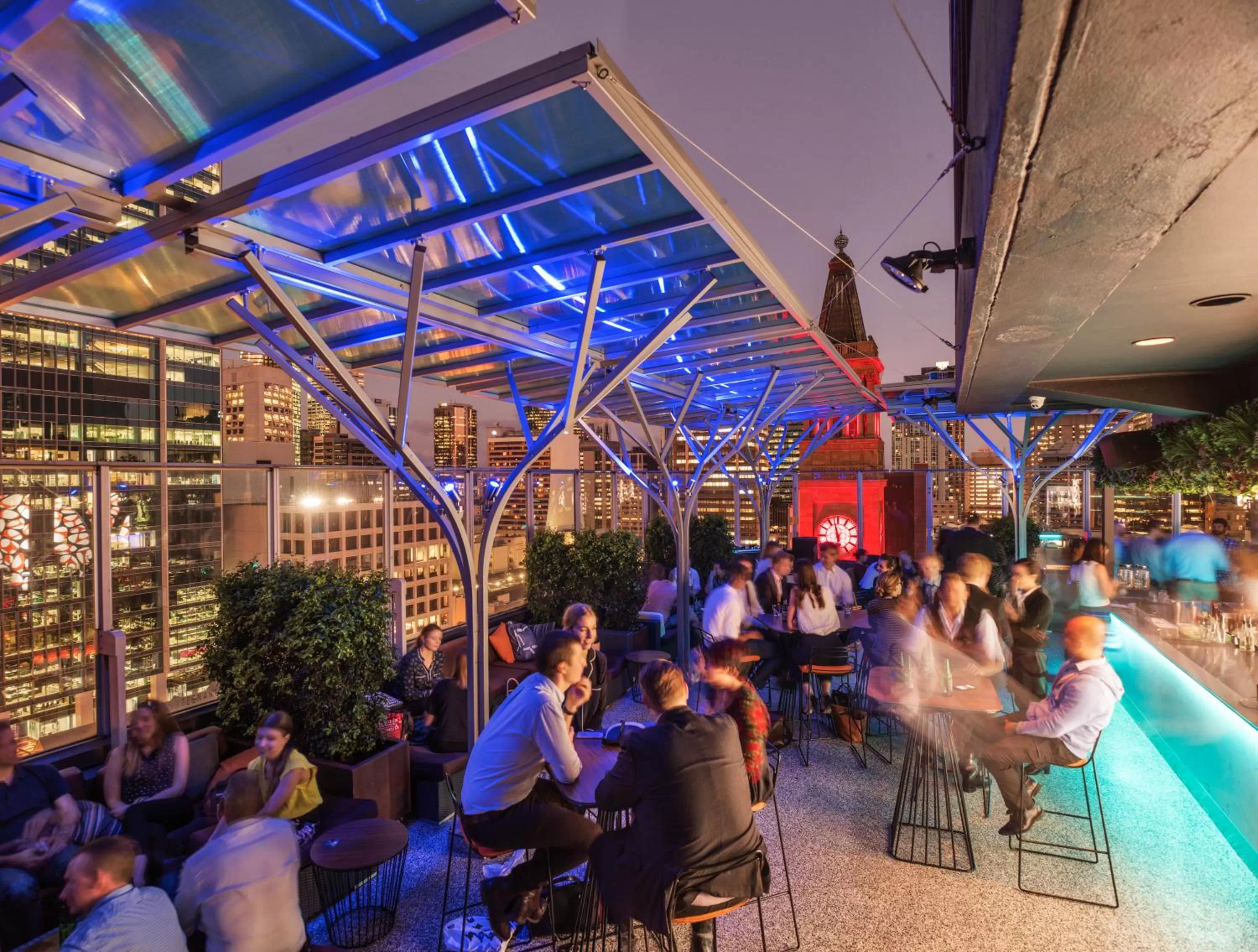 Lounge or bar in Pullman Brisbane King George Square