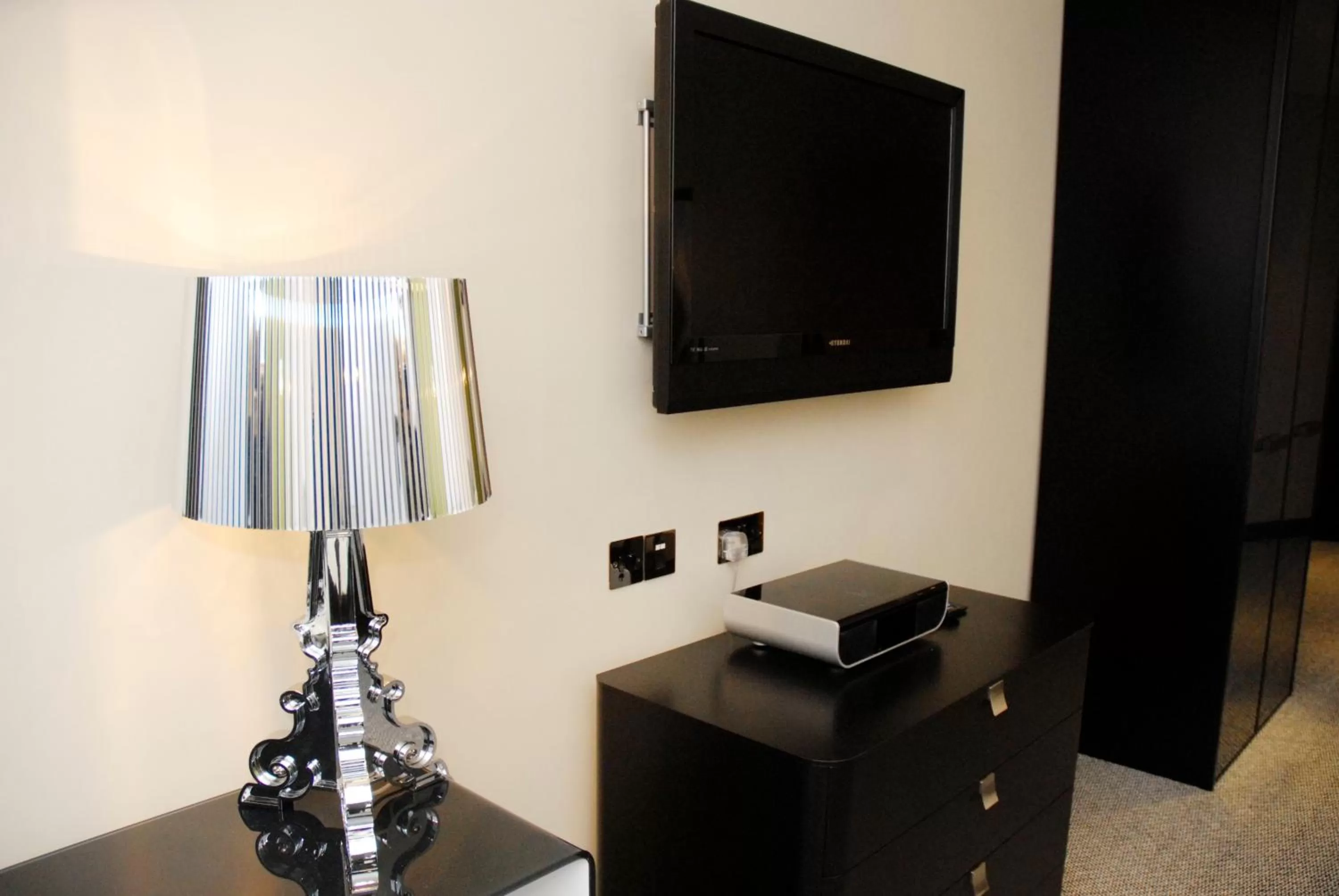 TV and multimedia in Print Works Hotel