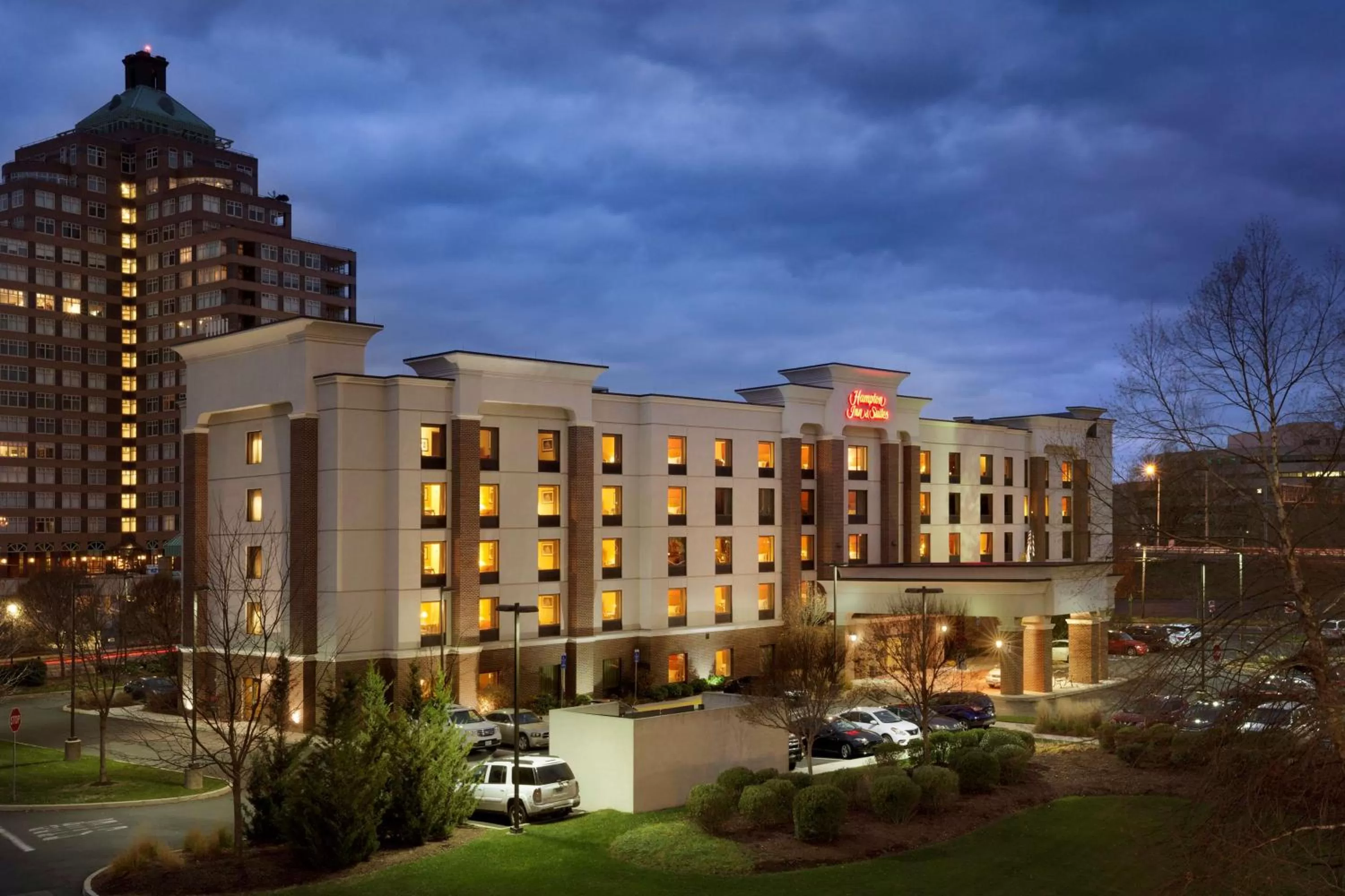 Property building in Hampton Inn & Suites East Hartford