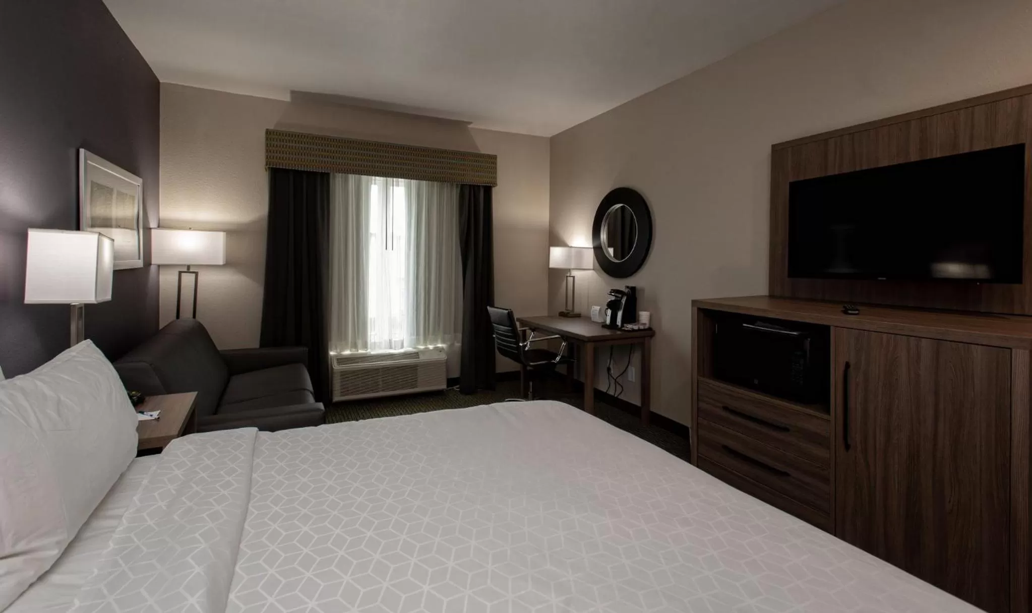 Photo of the whole room, Bed in Holiday Inn Express Hotel and Suites Port Aransas/Beach Area by IHG
