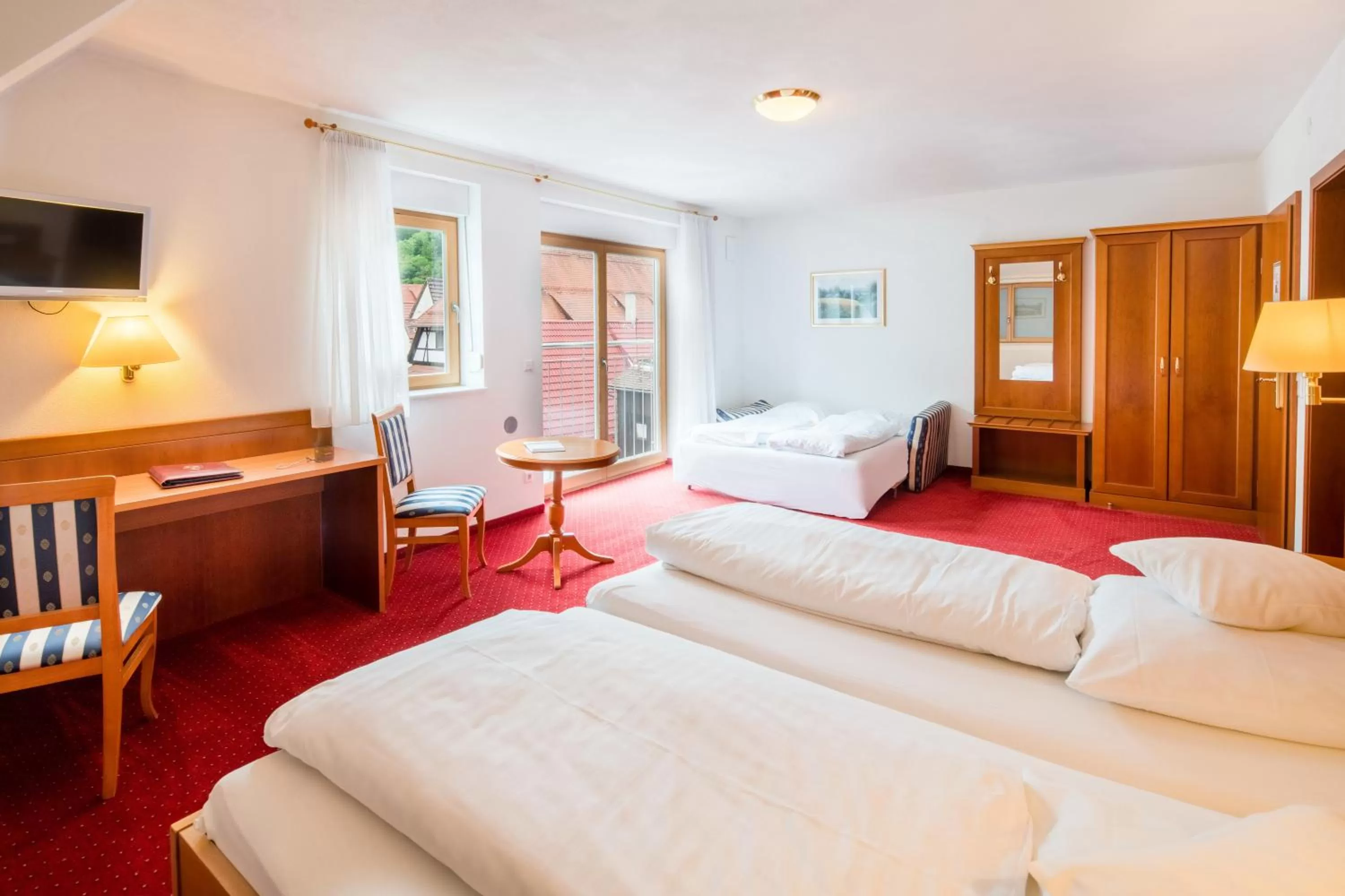 Quadruple Room in Hotel-Restaurant Ochsen
