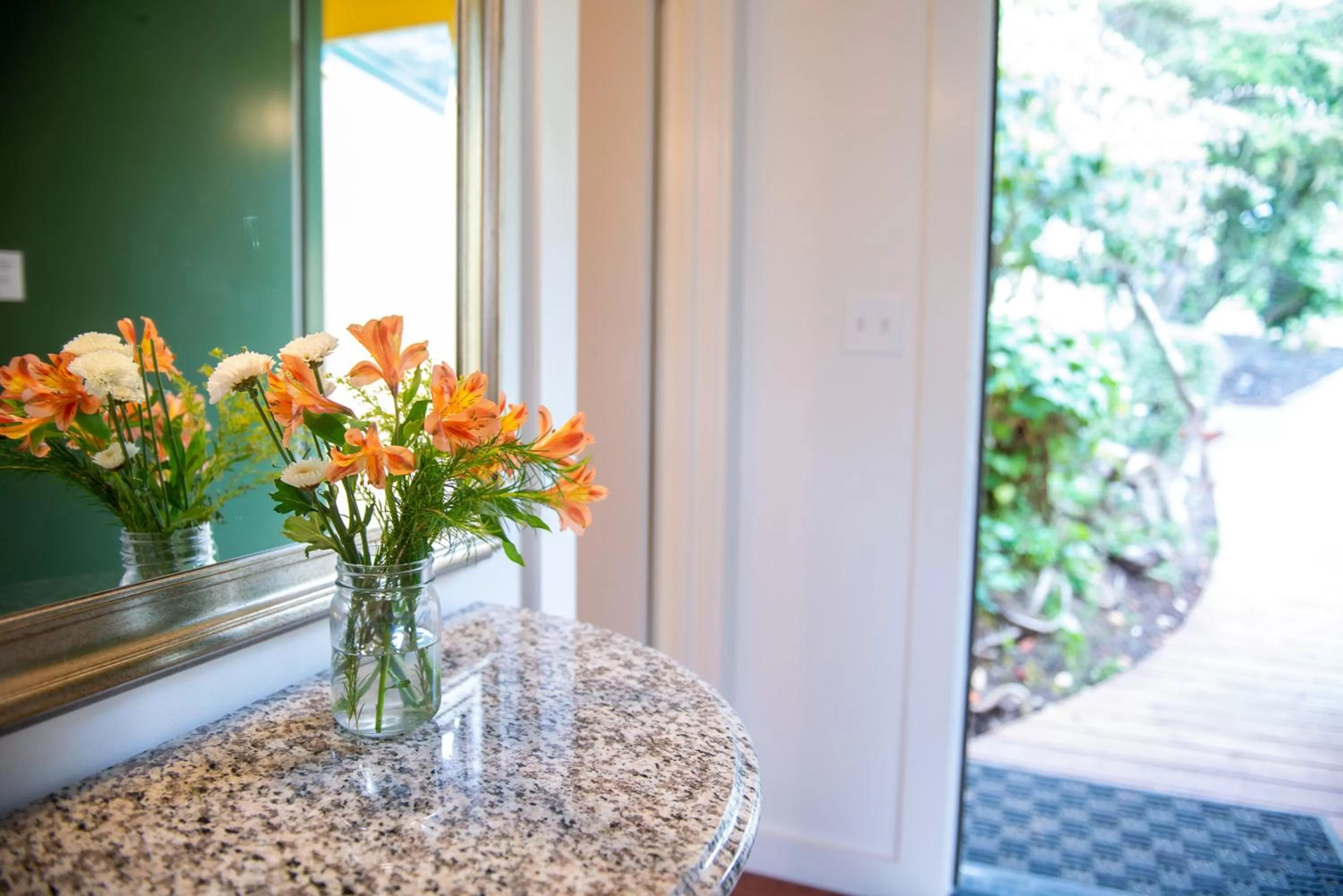 Decorative detail in Inn at Buckhorn Cove