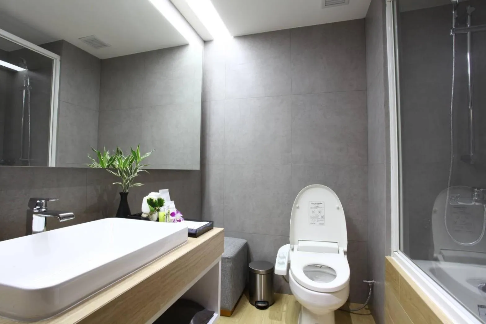 Bathroom in The Four Wings Hotel Bangkok