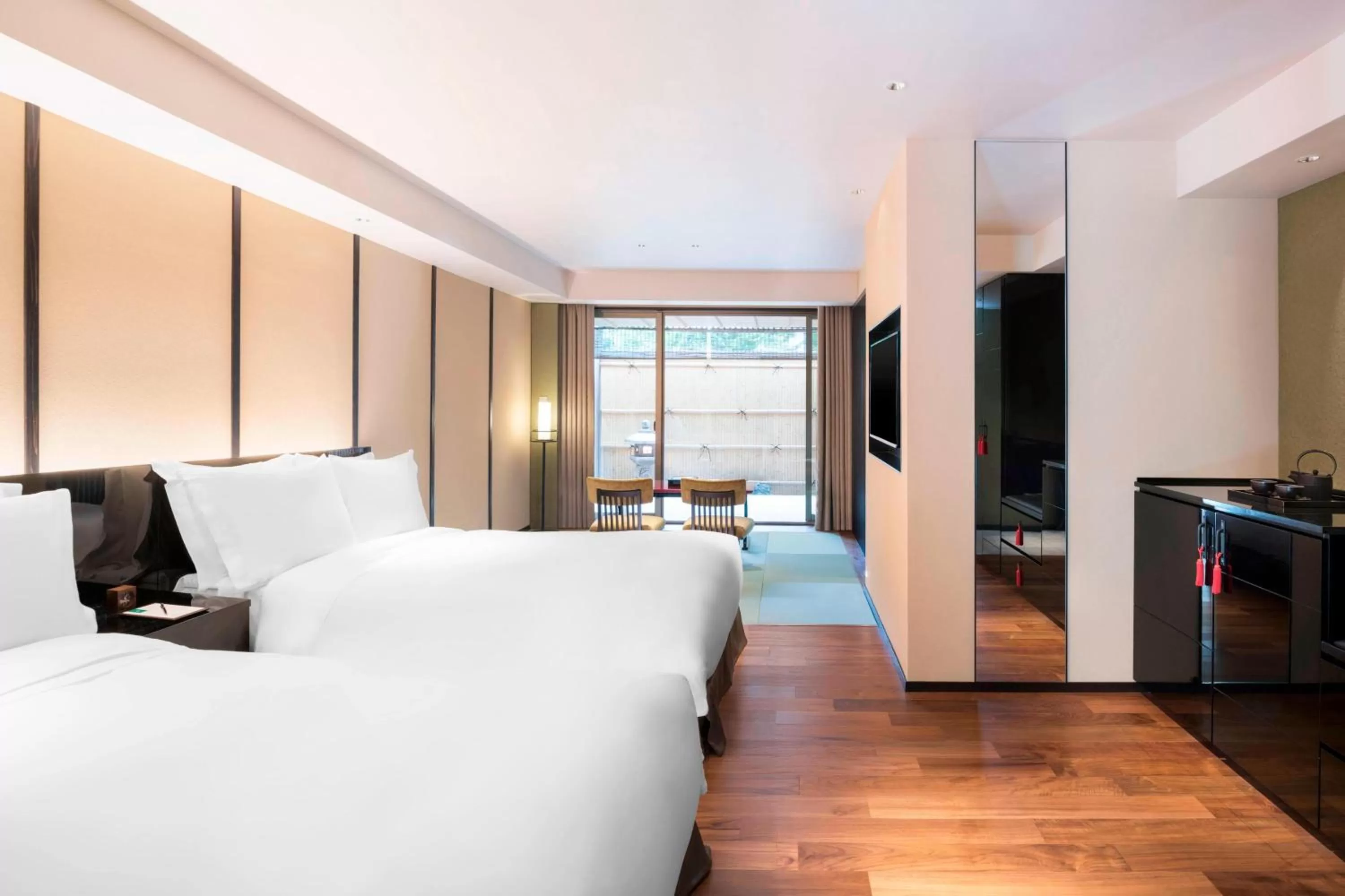 Photo of the whole room, Bed in Suiran, a Luxury Collection Hotel, Kyoto