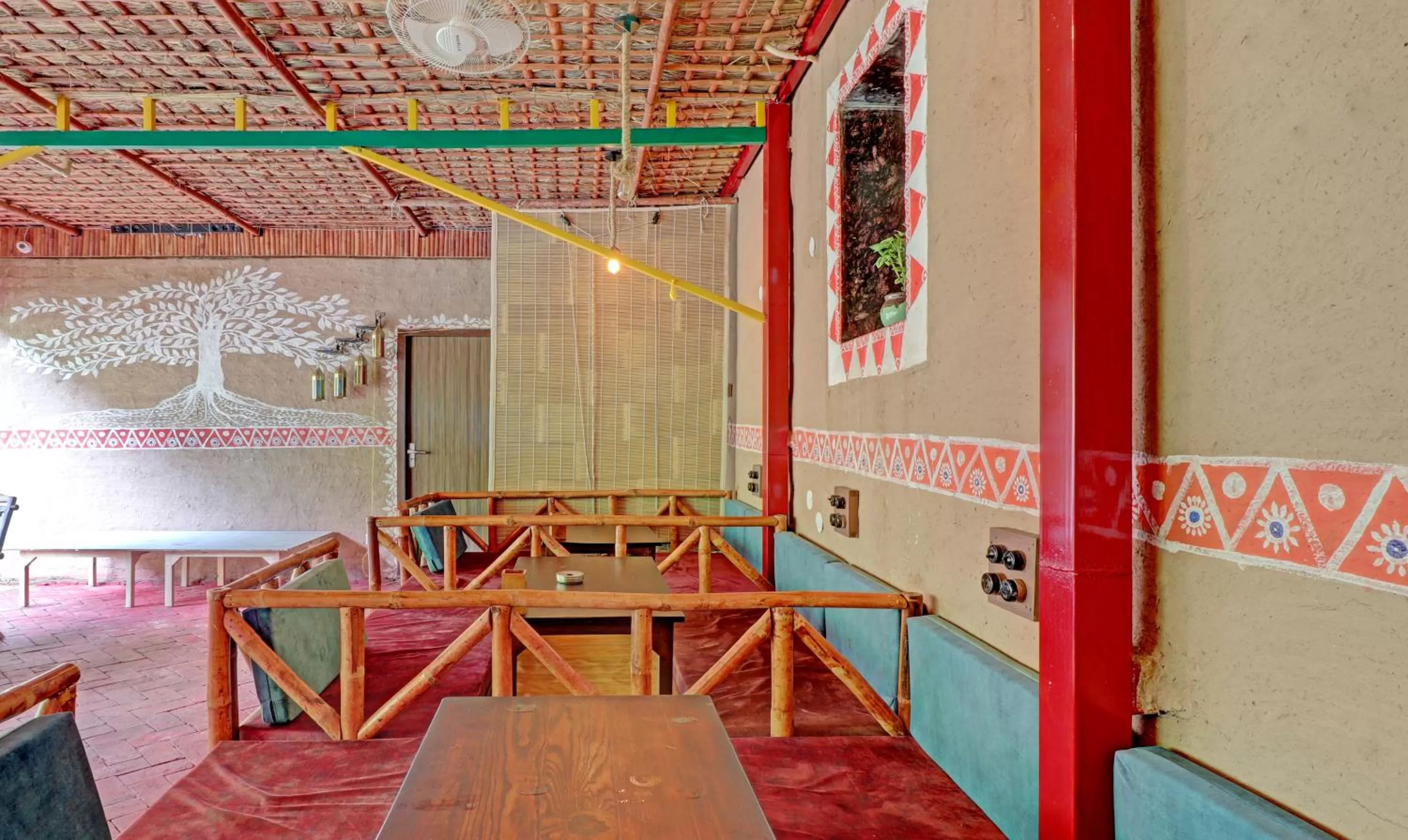 Restaurant/places to eat in Hotel Hidden Delight Rishikesh