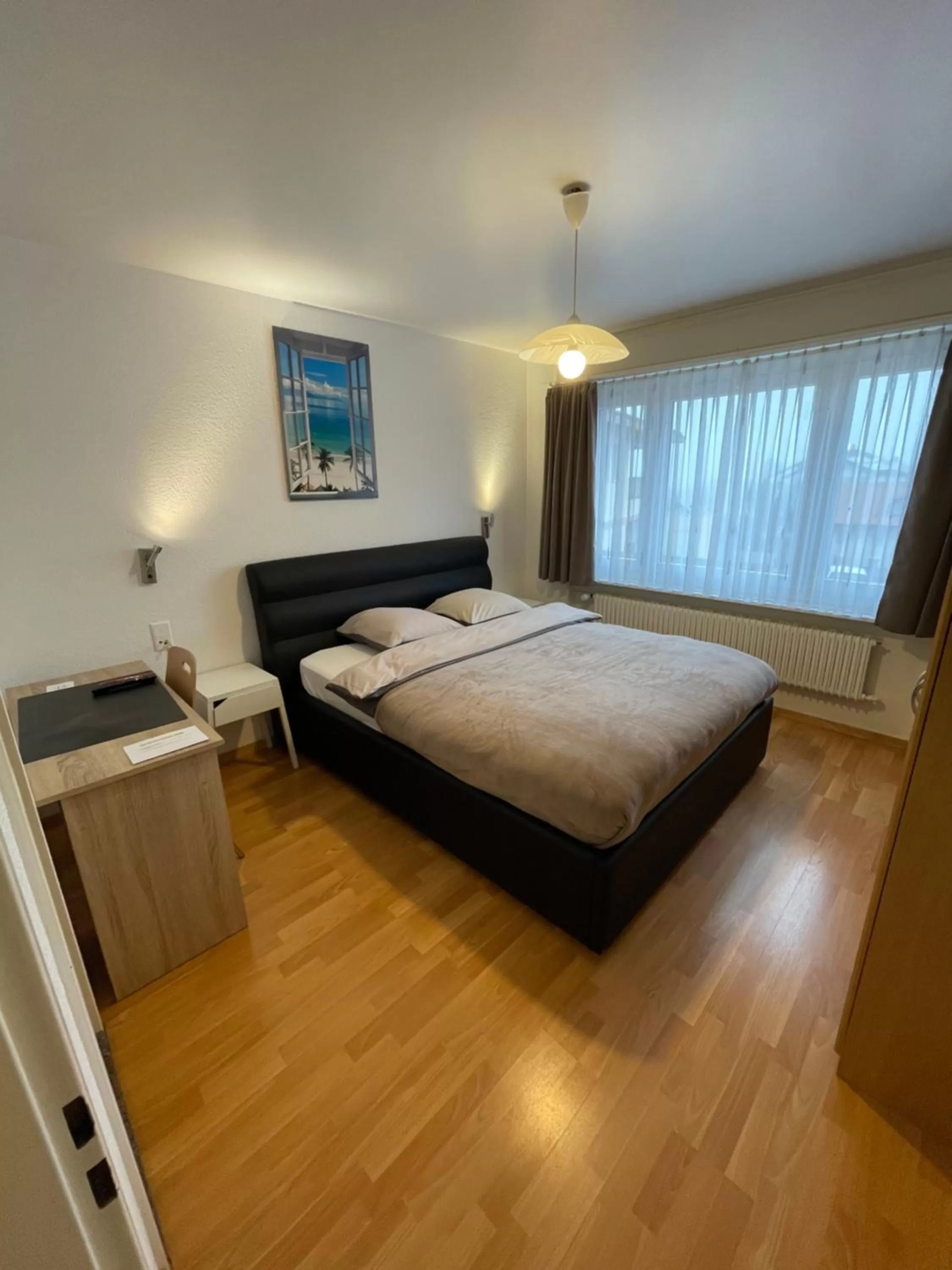 Bedroom, Bed in Escale