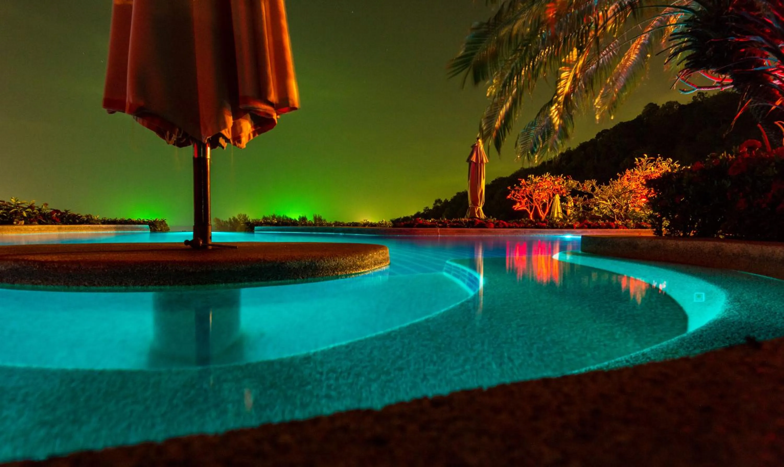 Swimming pool in Pacific Club Resort