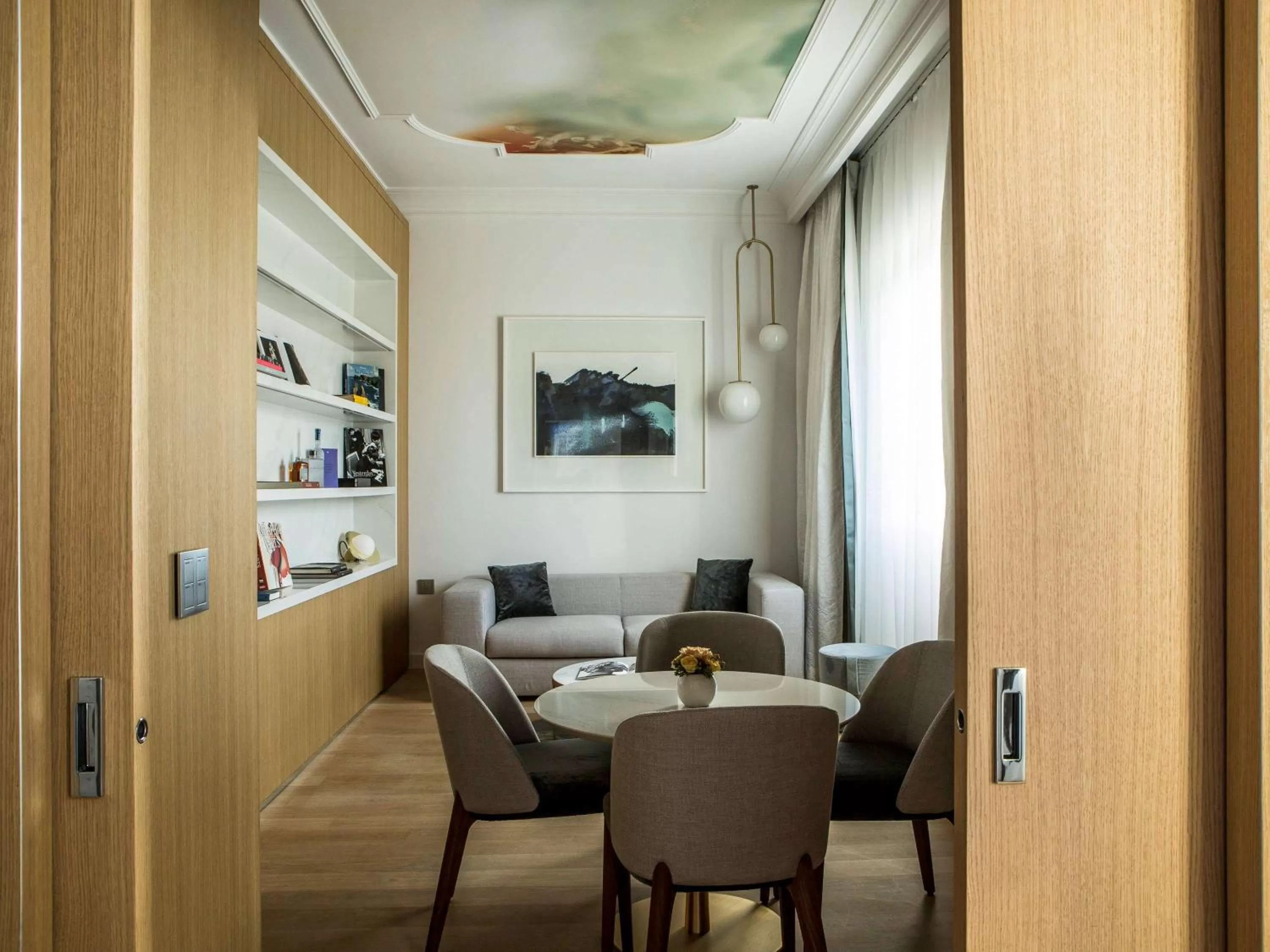 Photo of the whole room in Sofitel Roma Villa Borghese