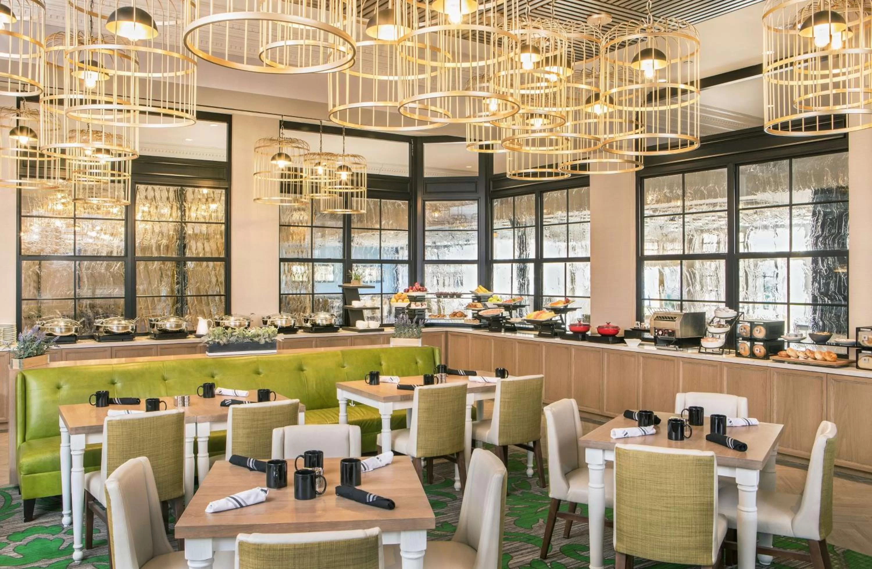 Restaurant/places to eat in Hilton Wilmington/Christiana