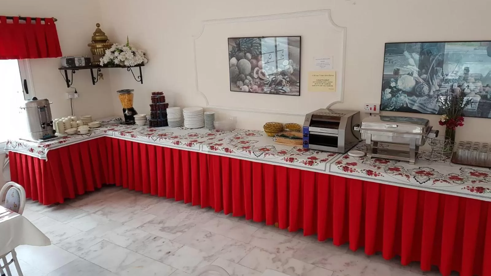 Continental breakfast in Citrus Tree Gardens