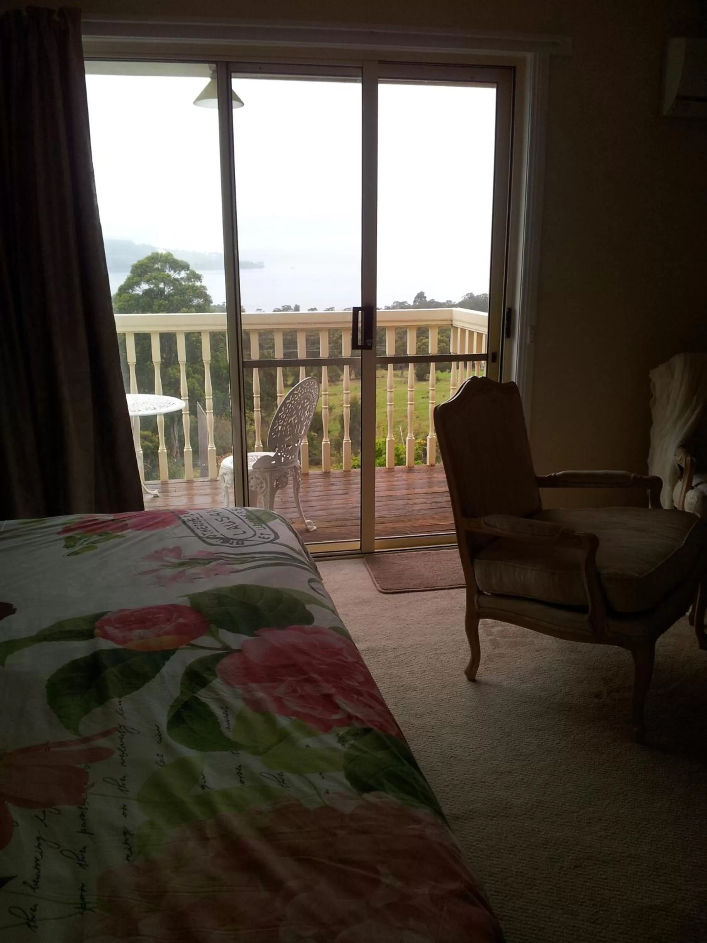 Balcony/Terrace, Bed in Waterview Gardens B&B