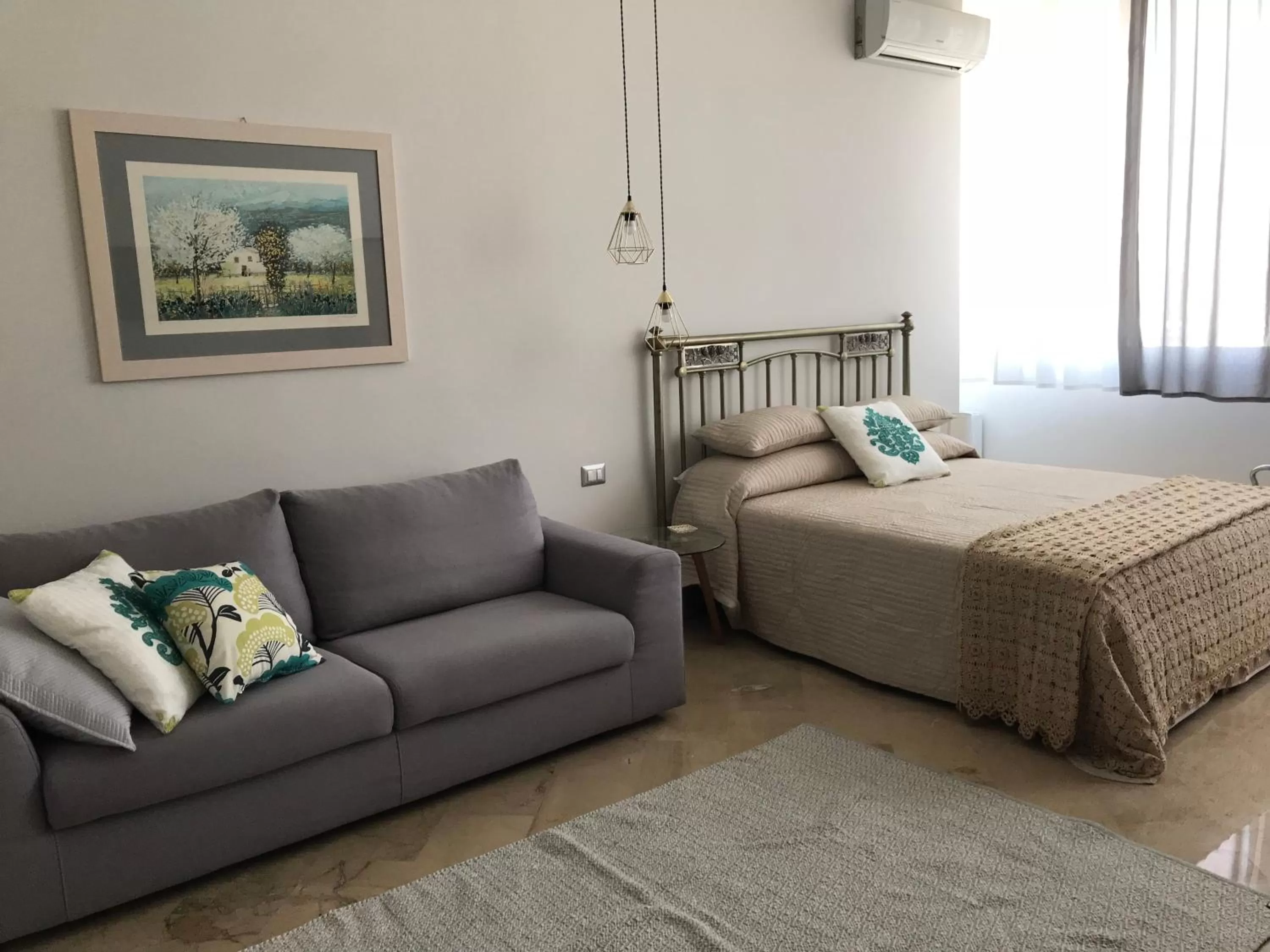 Photo of the whole room, Bed in B&B Questa casa non e'un albergo